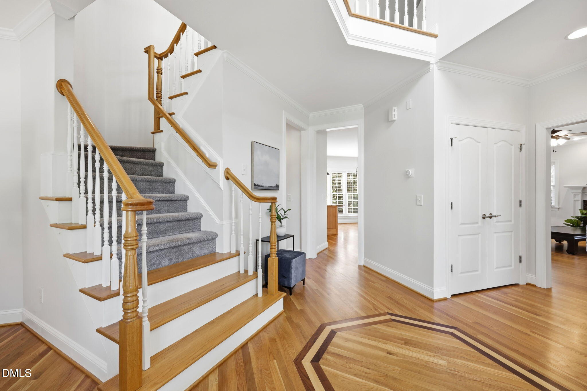 215 Lansbrooke Lane