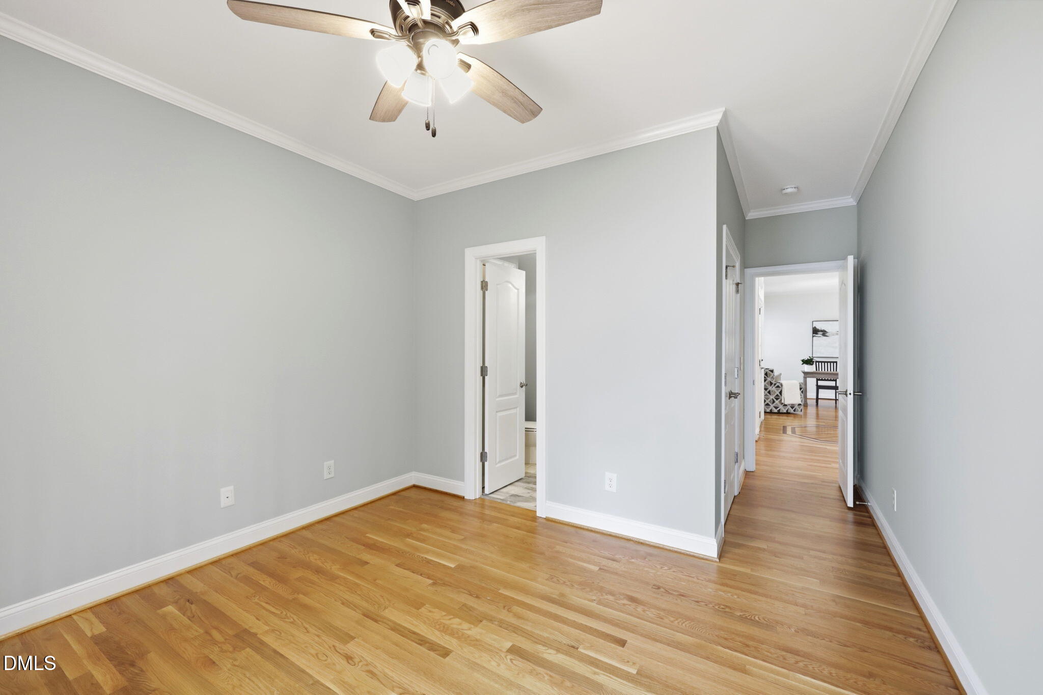 215 Lansbrooke Lane