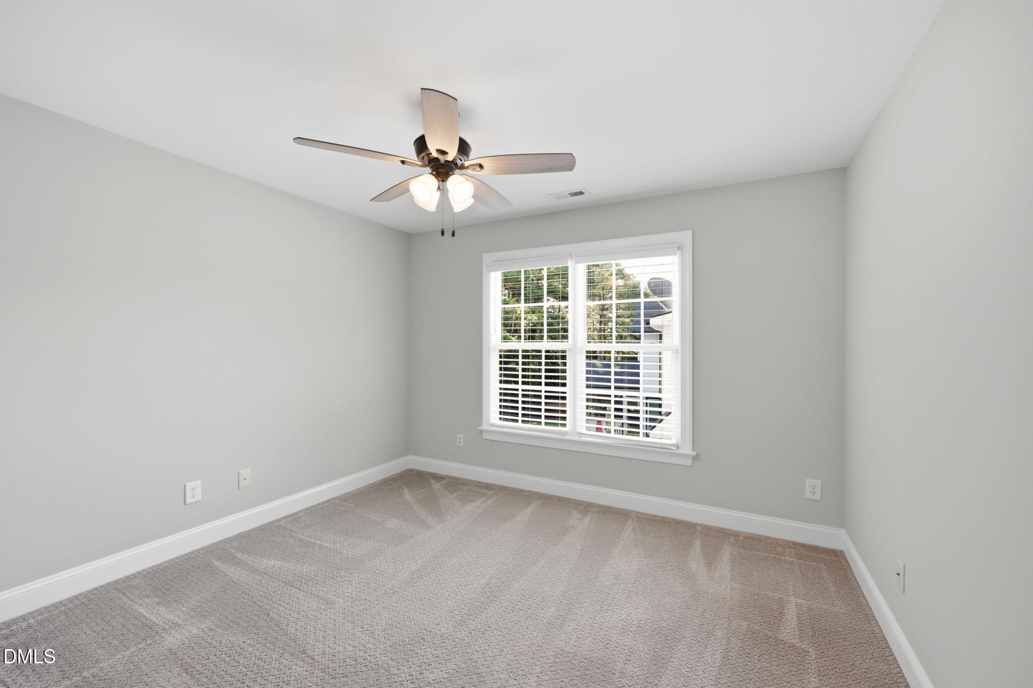 215 Lansbrooke Lane