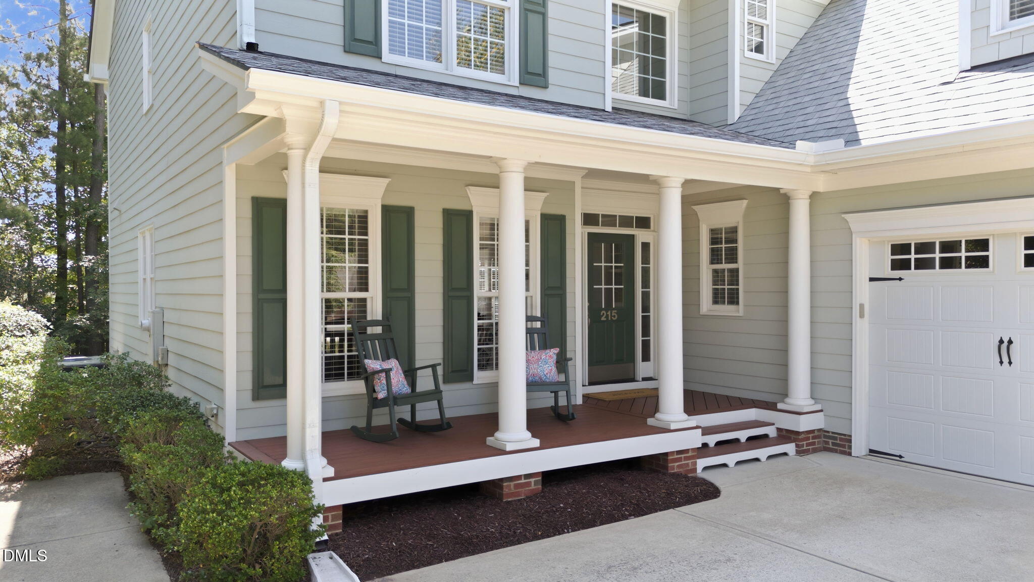 215 Lansbrooke Lane