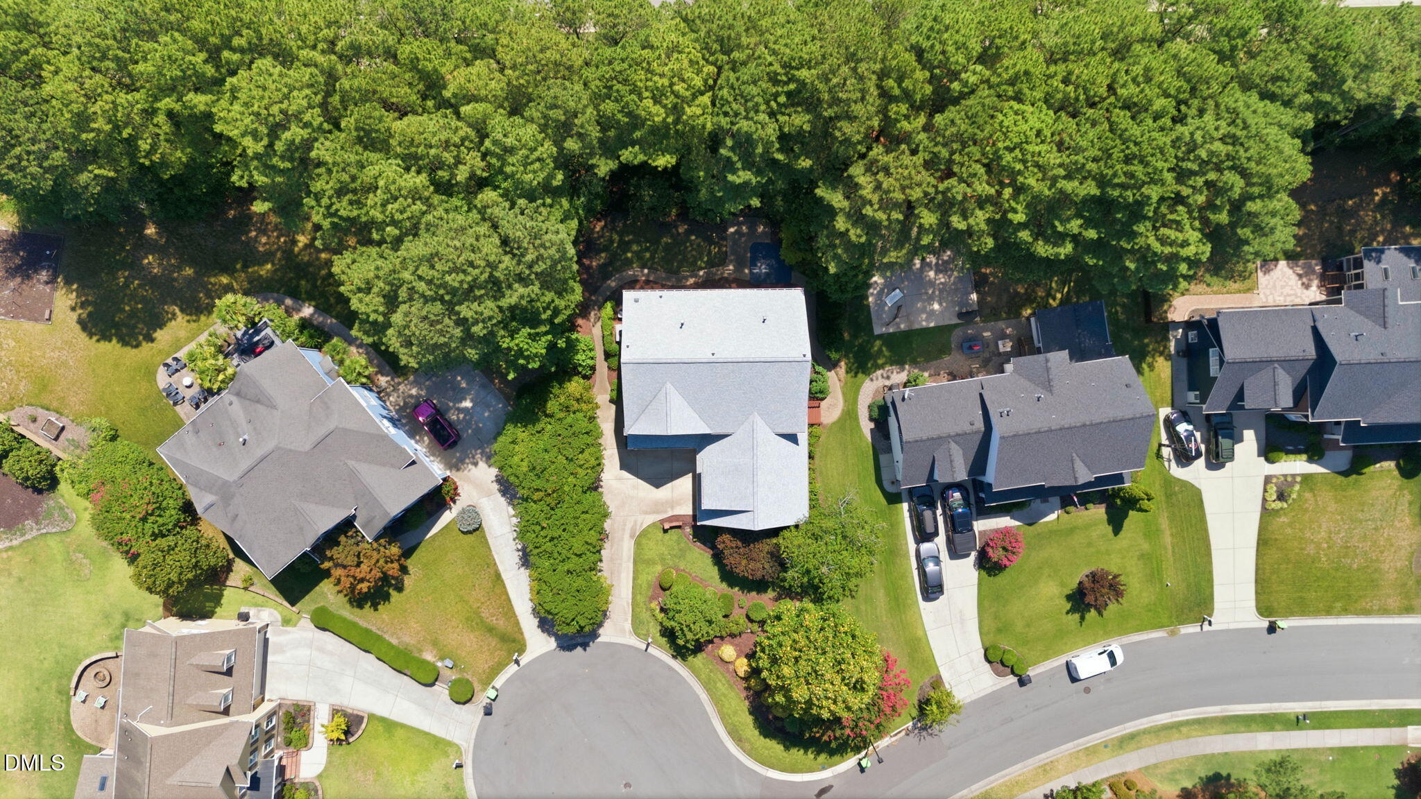 215 Lansbrooke Lane