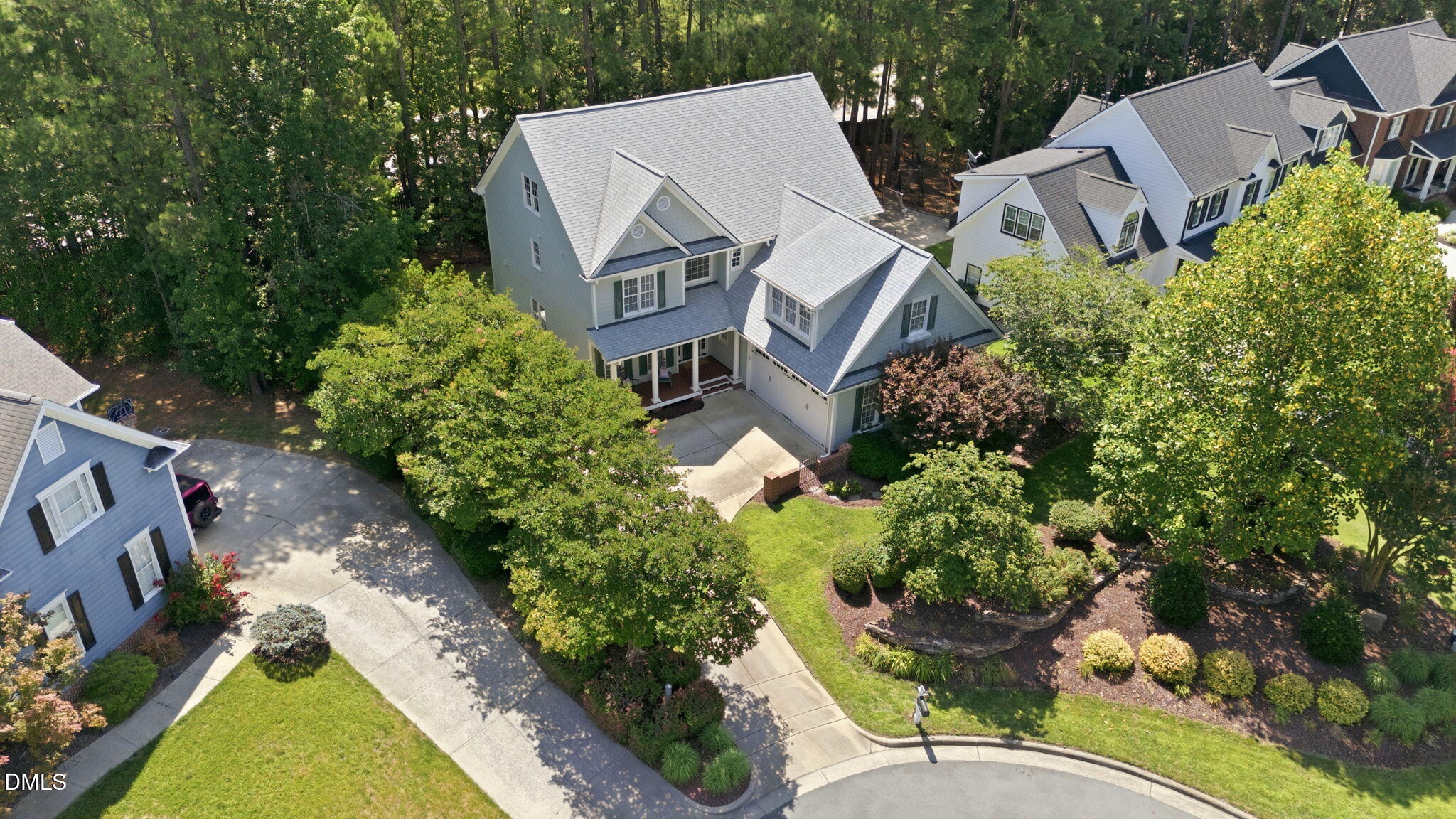 215 Lansbrooke Lane