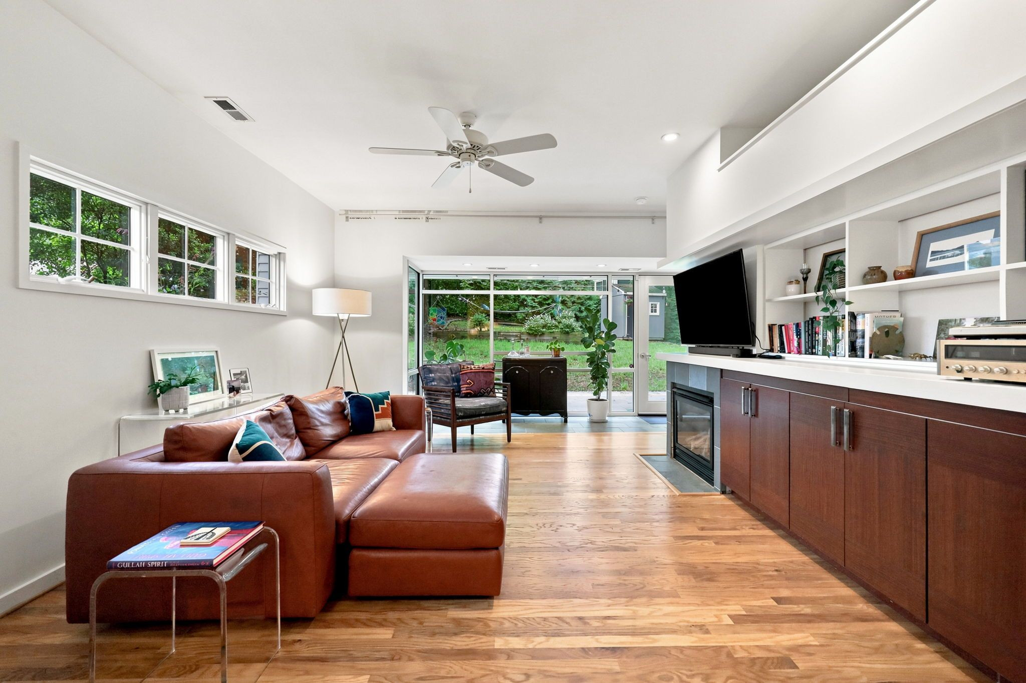 2803 Wayland Drive