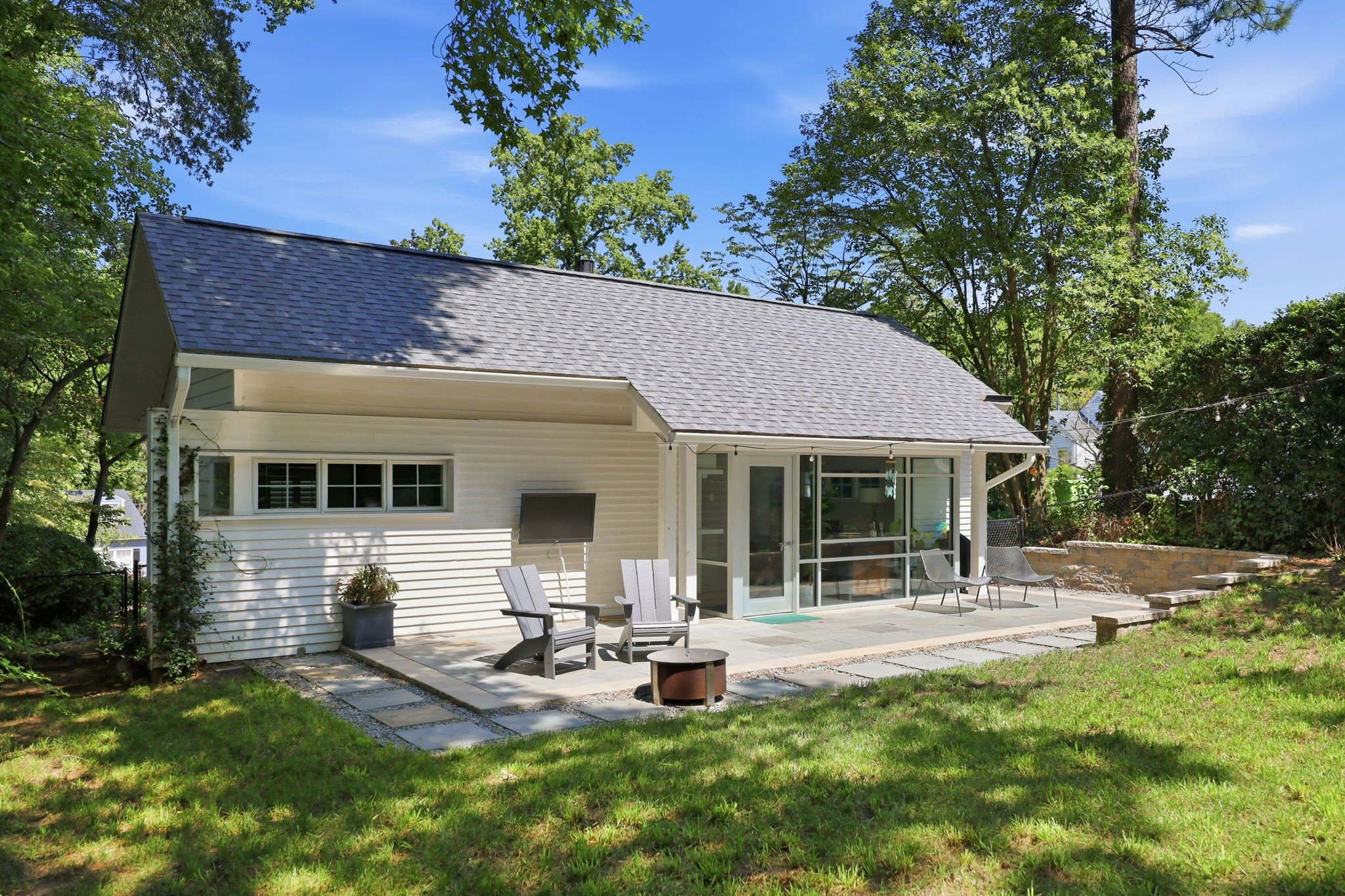 2803 Wayland Drive