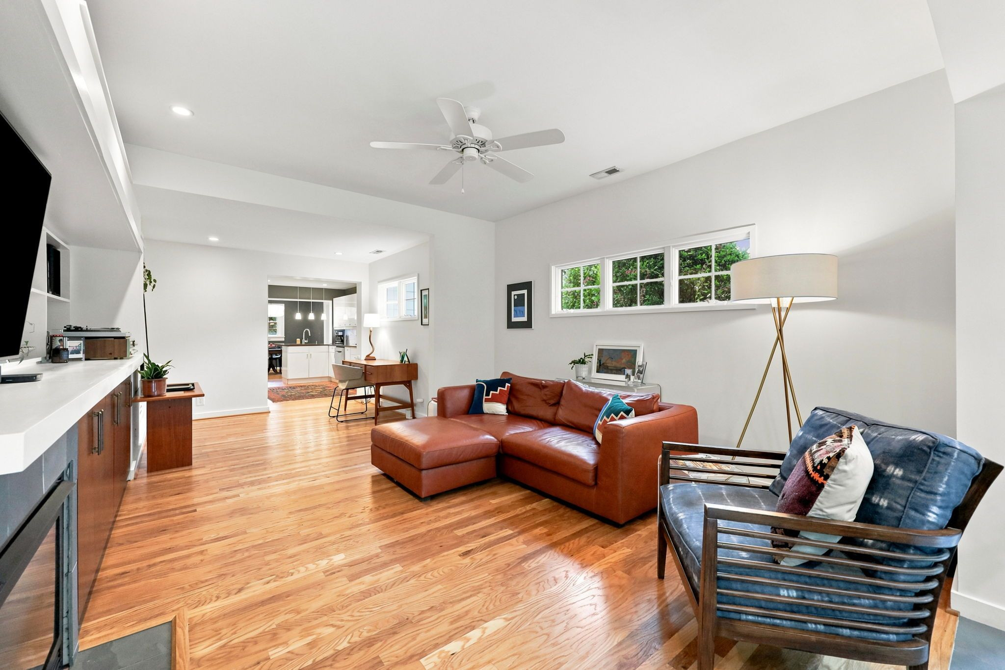 2803 Wayland Drive