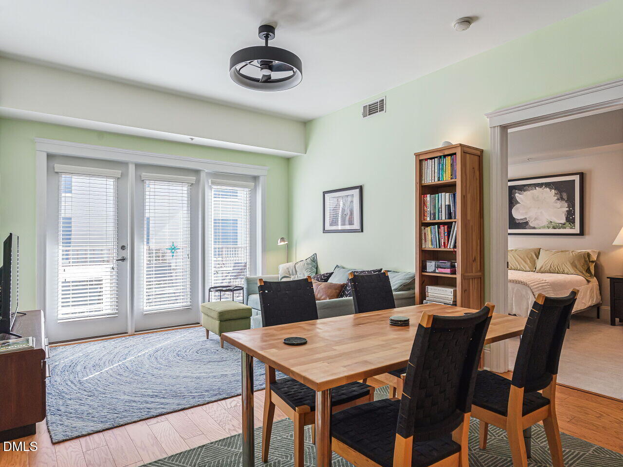222 Glenwood Avenue 210