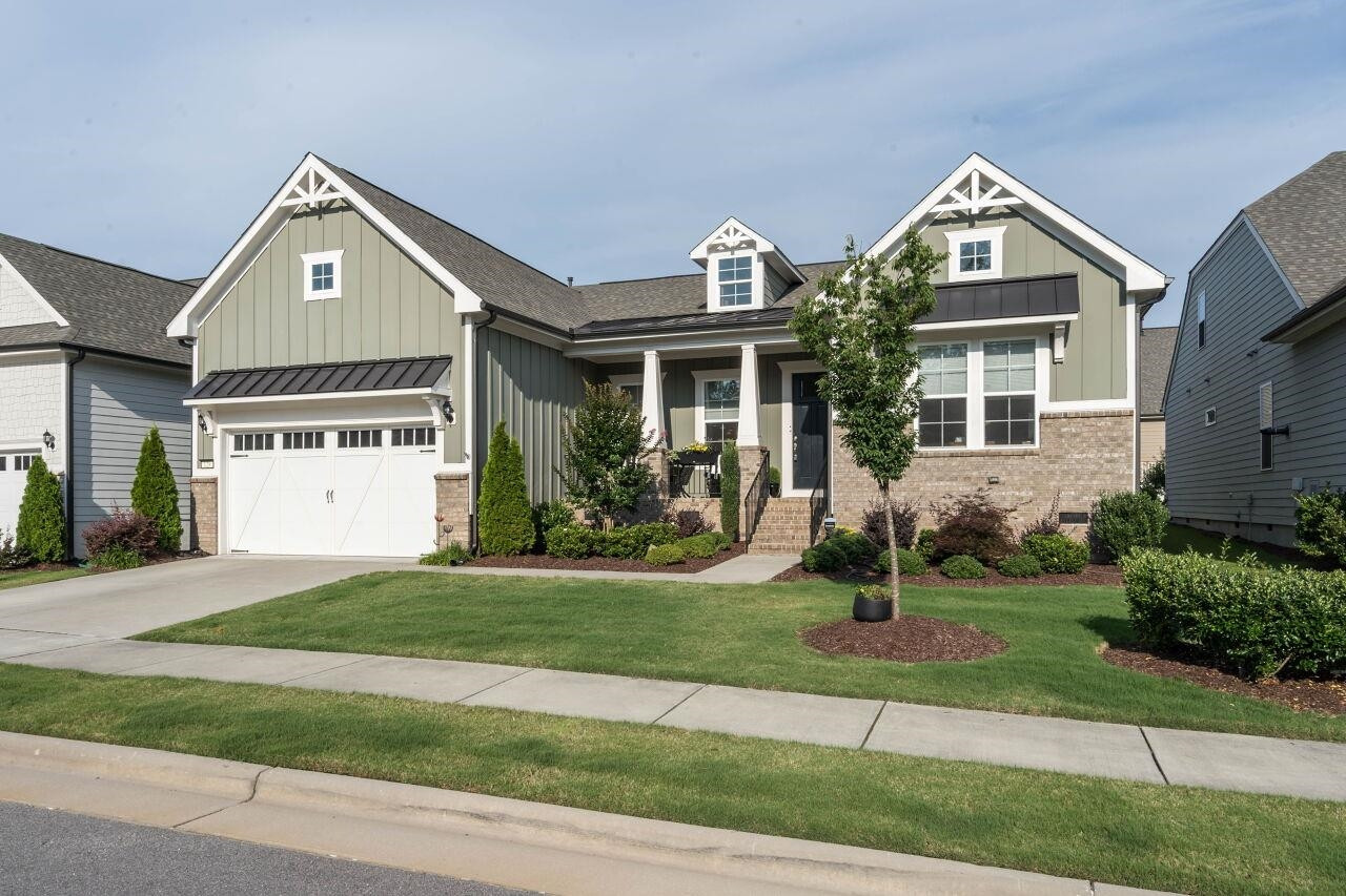 129 Damsire Way