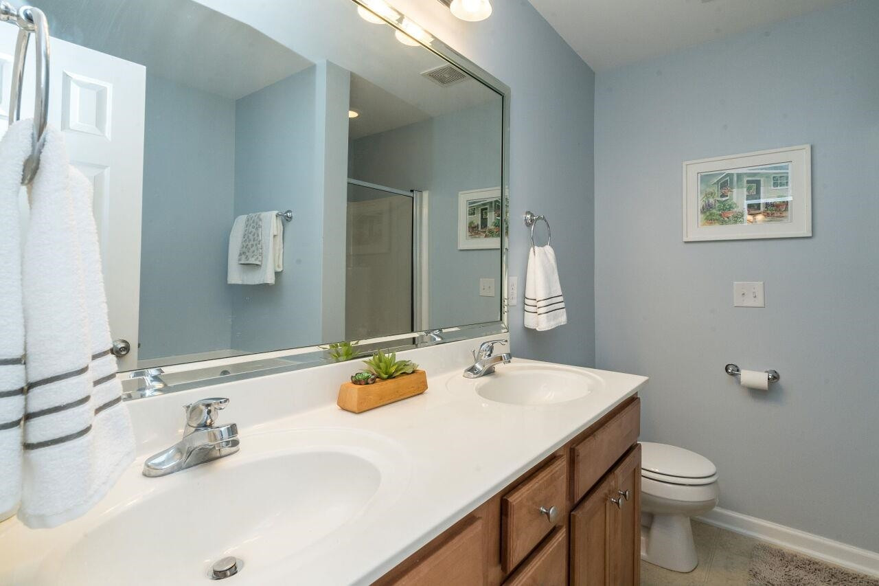 1044 Mica Lamp Court