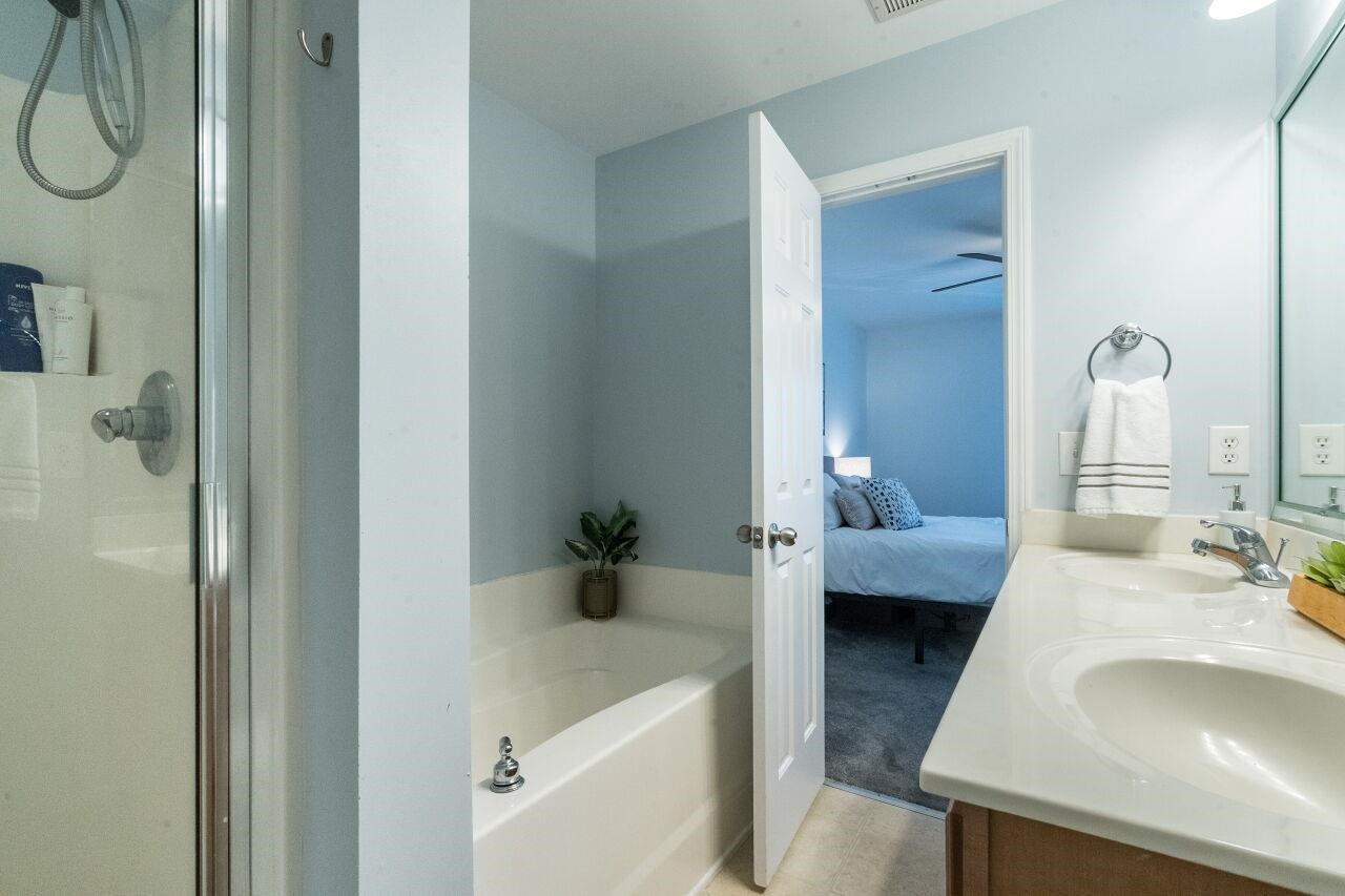 1044 Mica Lamp Court