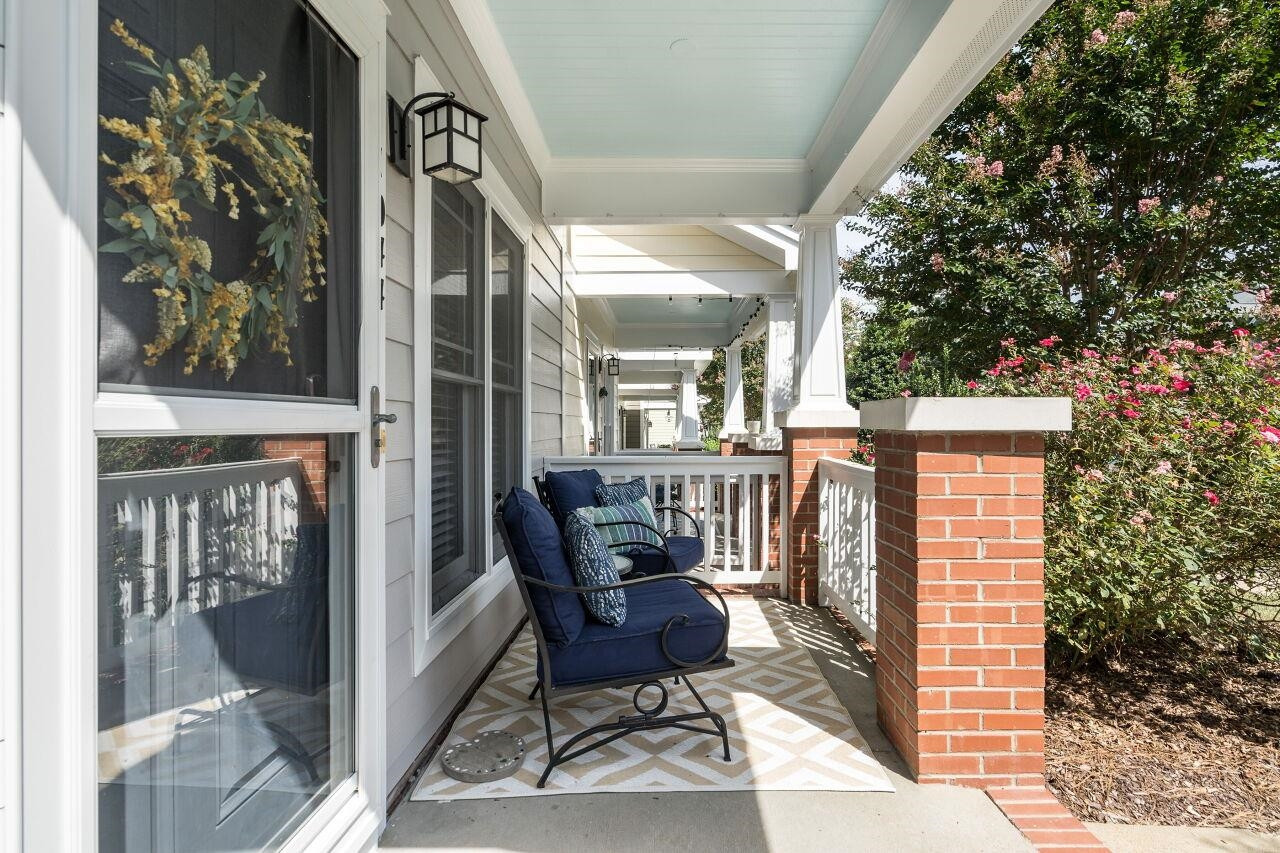 1044 Mica Lamp Court