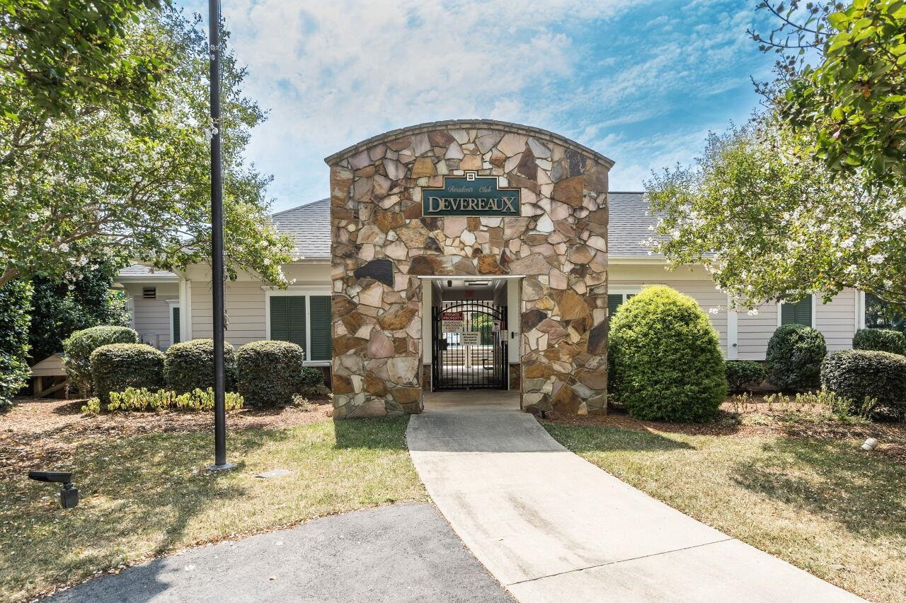 102 Wexwood Court