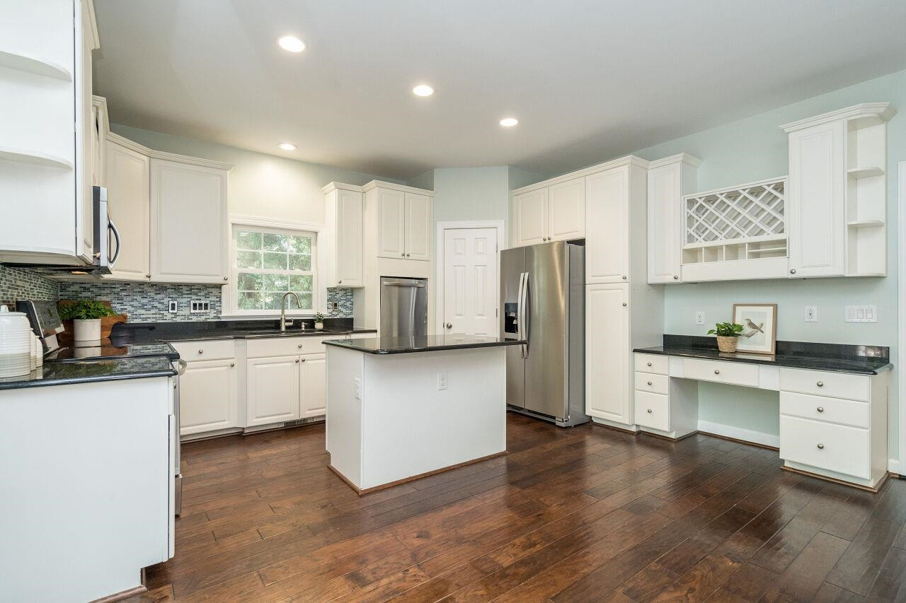 102 Wexwood Court