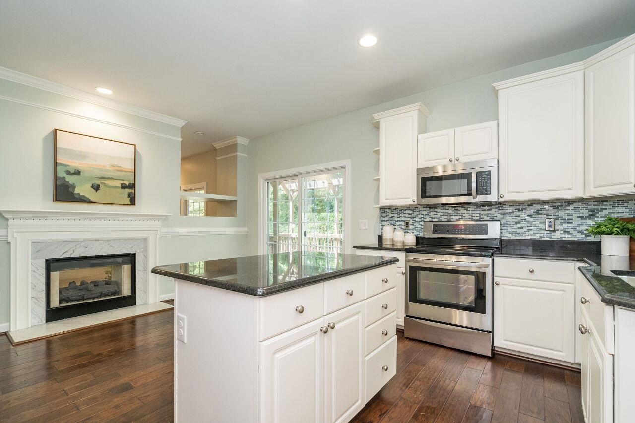 102 Wexwood Court