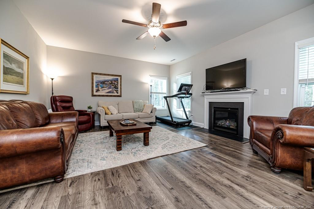 517 Boulderbrook Parkway