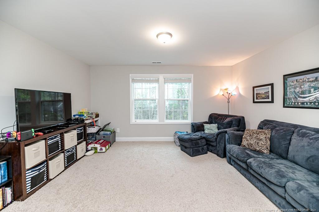 517 Boulderbrook Parkway