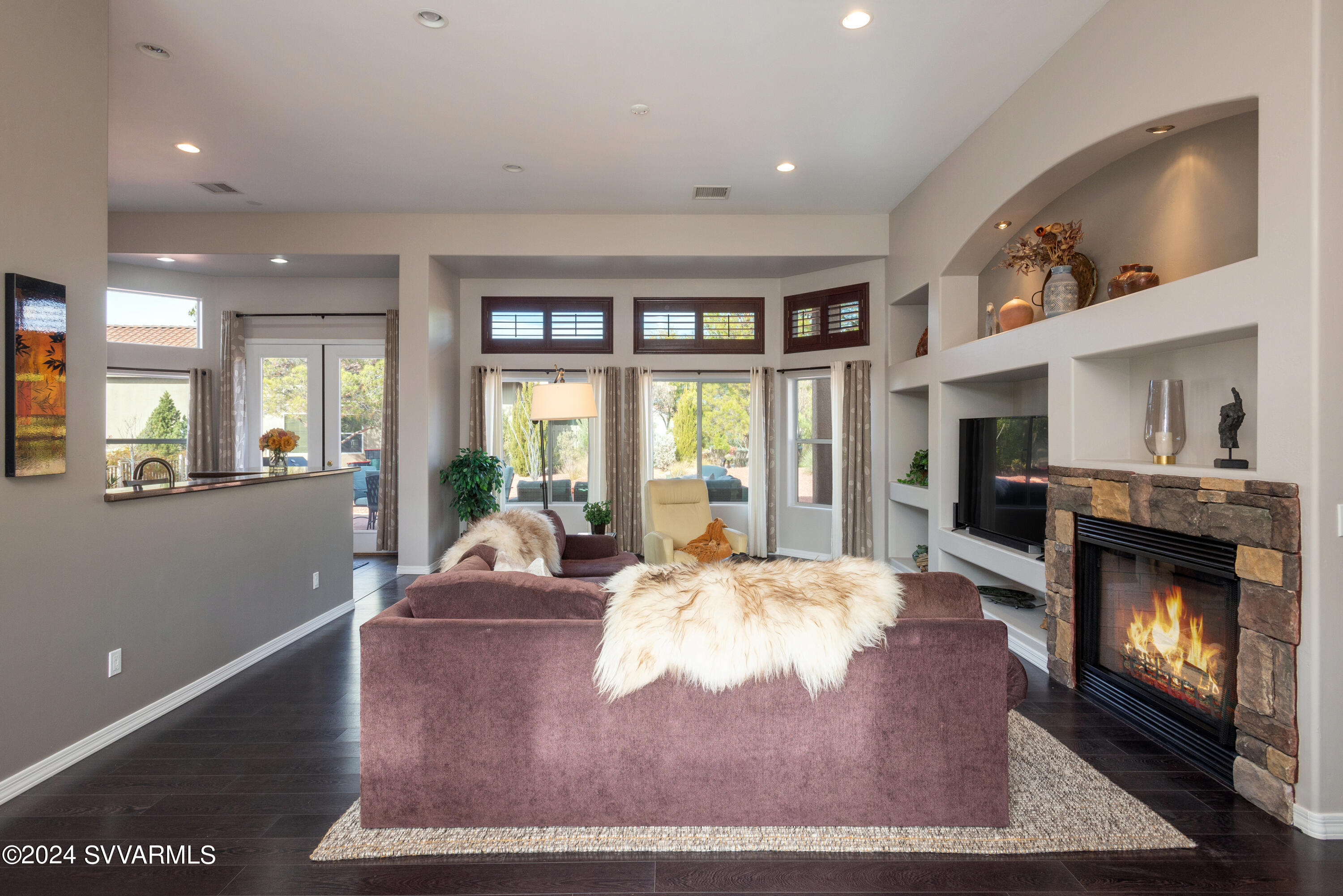 5930 E La Privada Drive