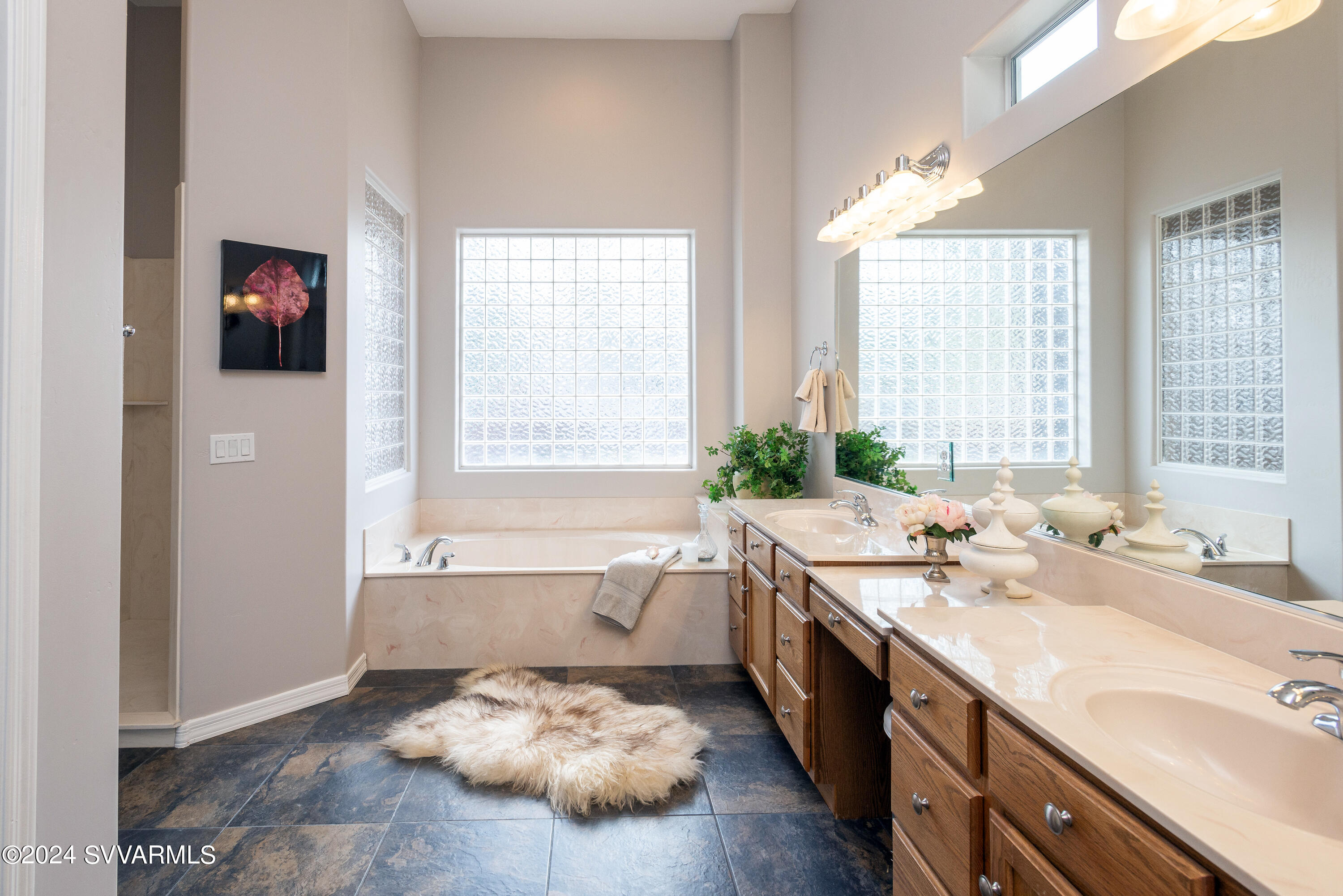 5930 E La Privada Drive