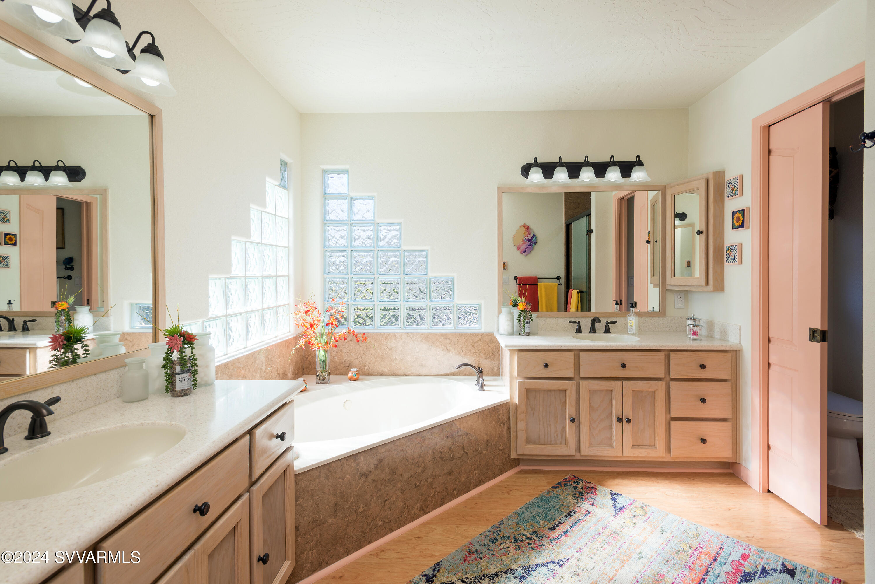 130 Indian Cliffs Rd