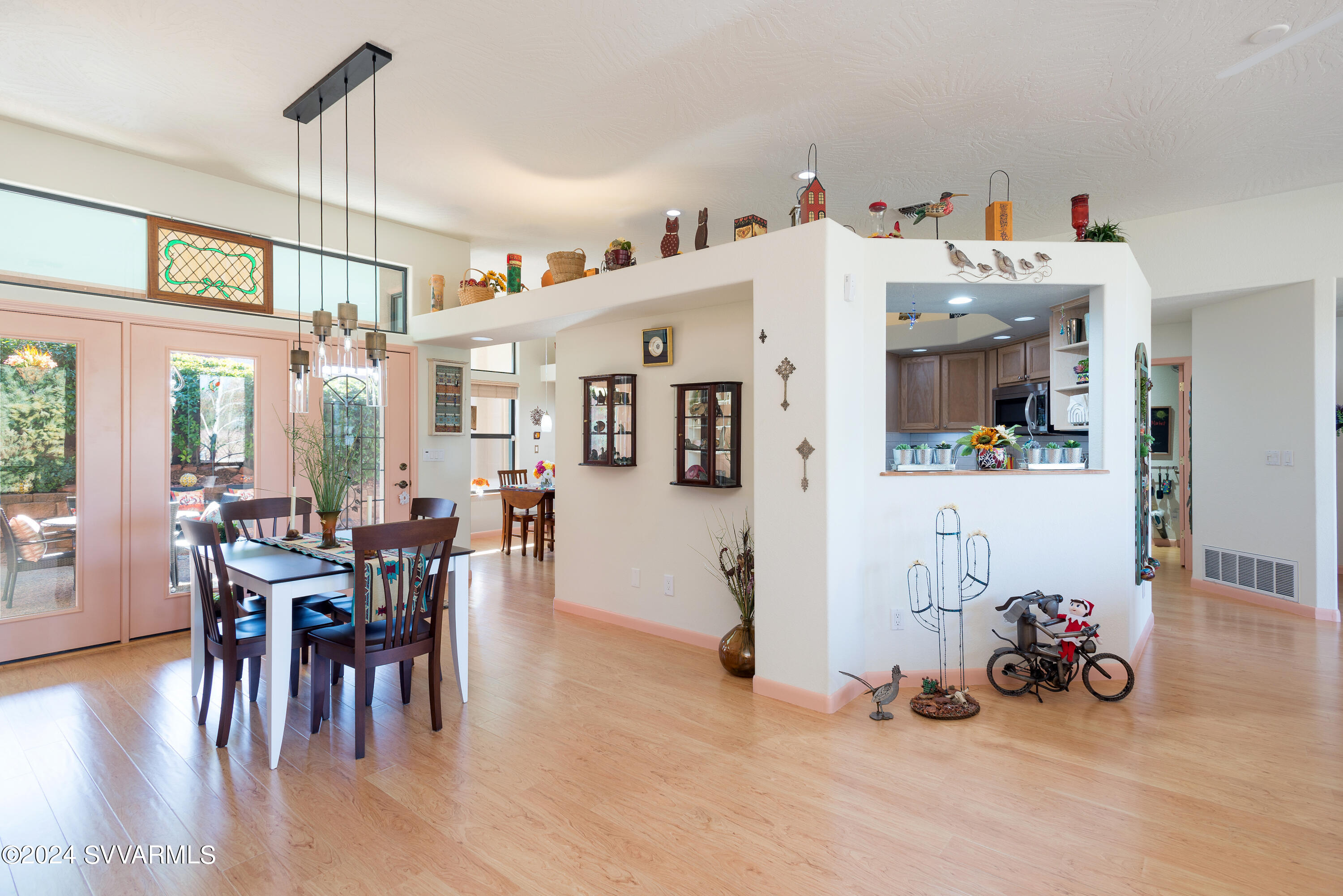 130 Indian Cliffs Rd