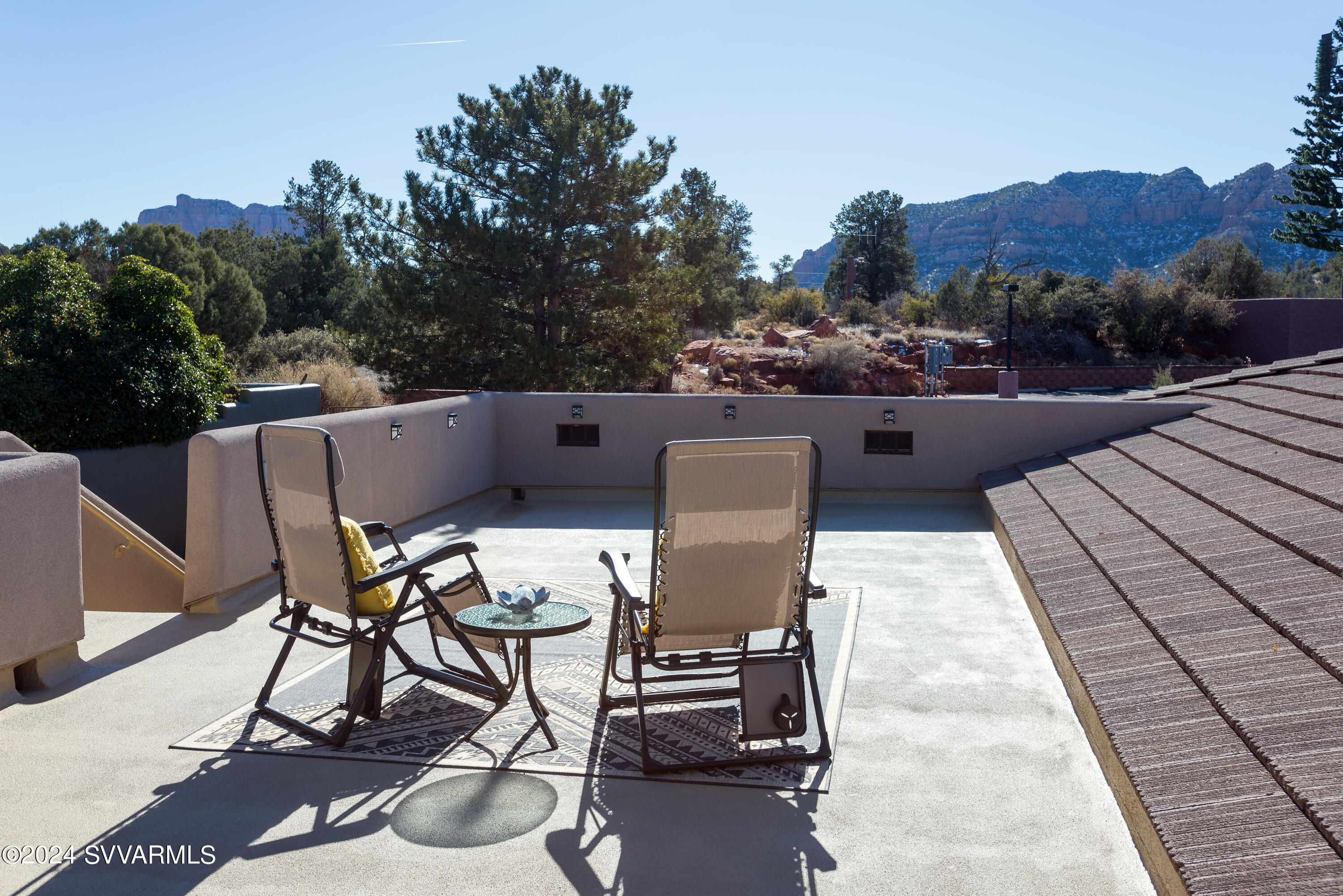 130 Indian Cliffs Rd