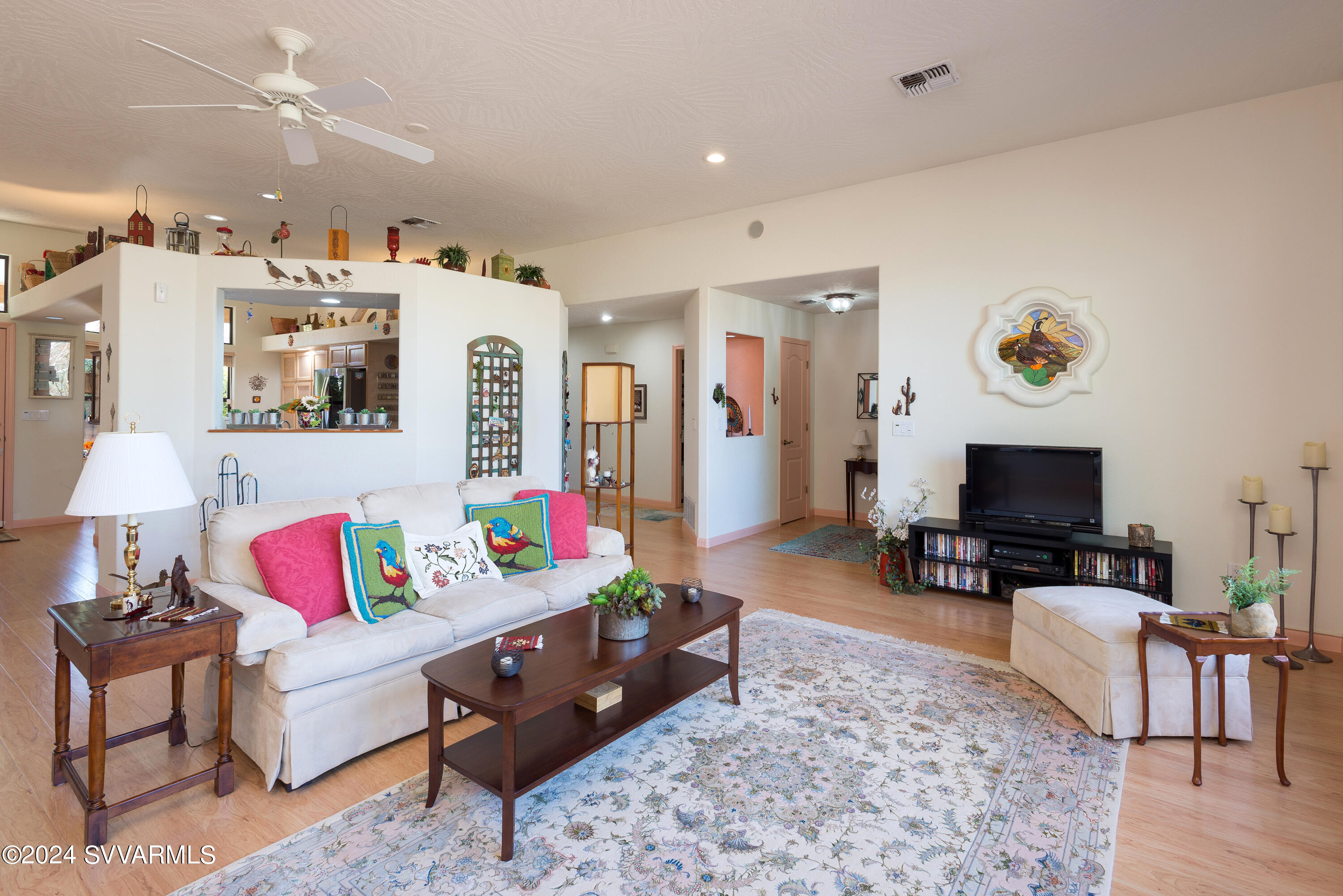 130 Indian Cliffs Rd