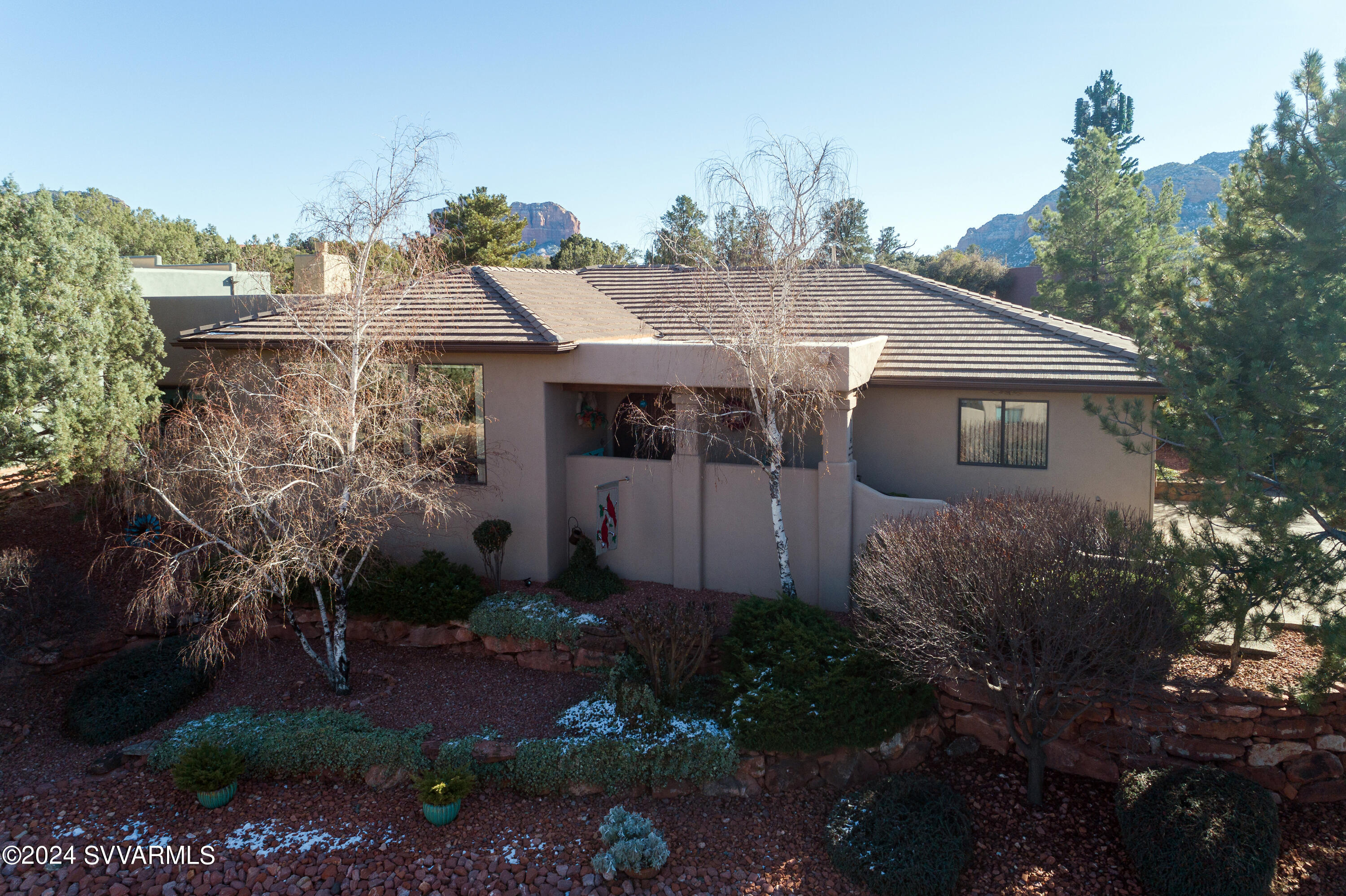 130 Indian Cliffs Rd