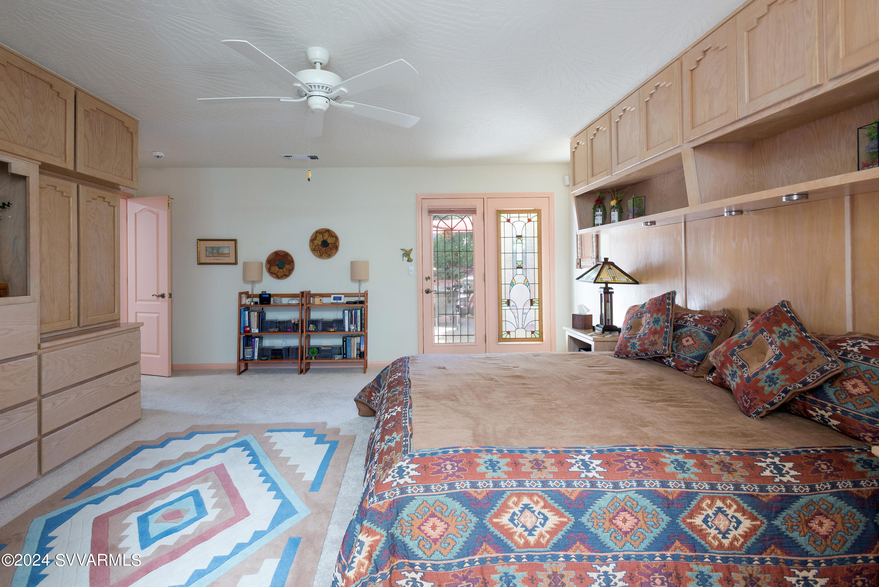 130 Indian Cliffs Rd