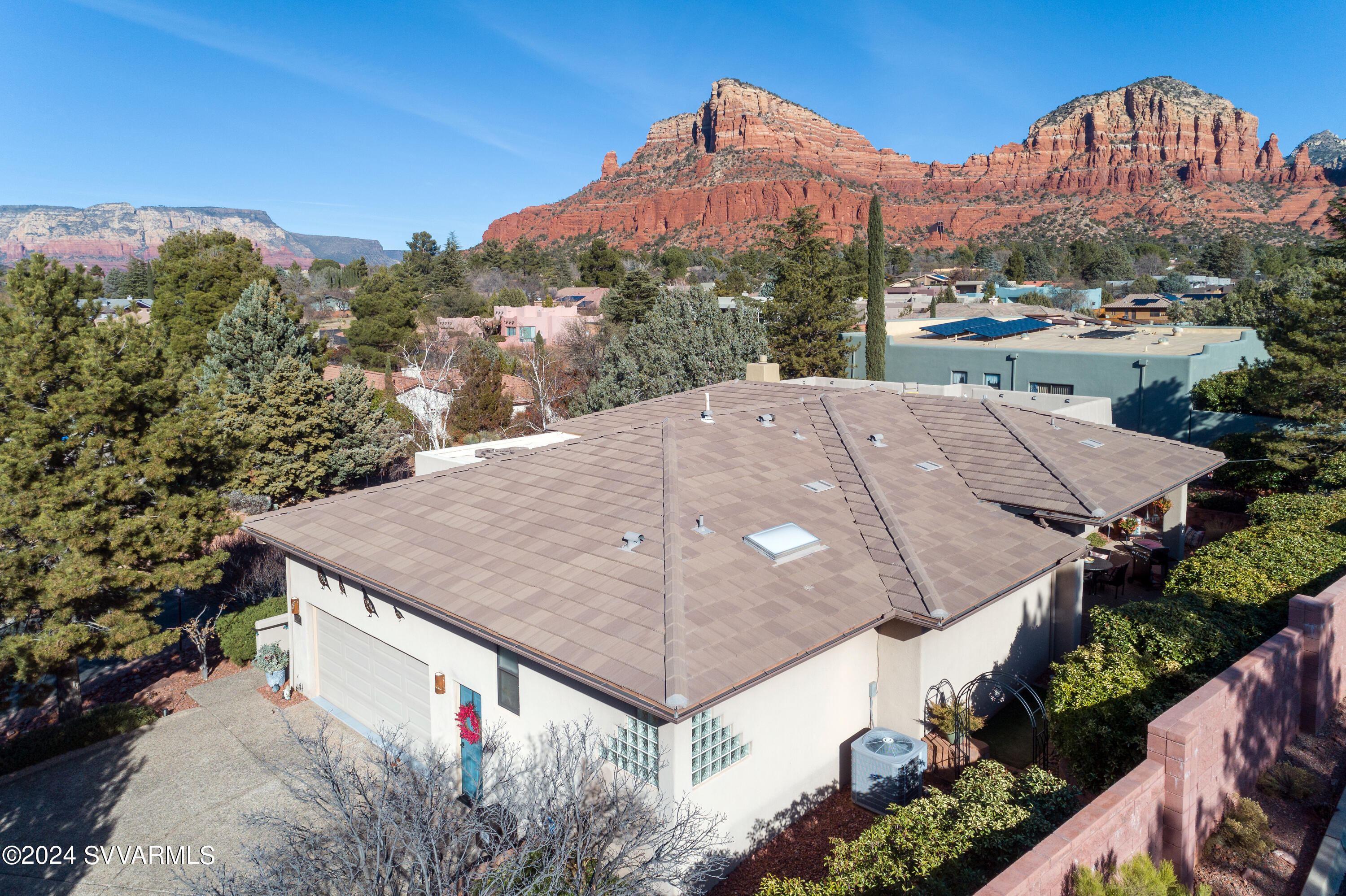 130 Indian Cliffs Rd