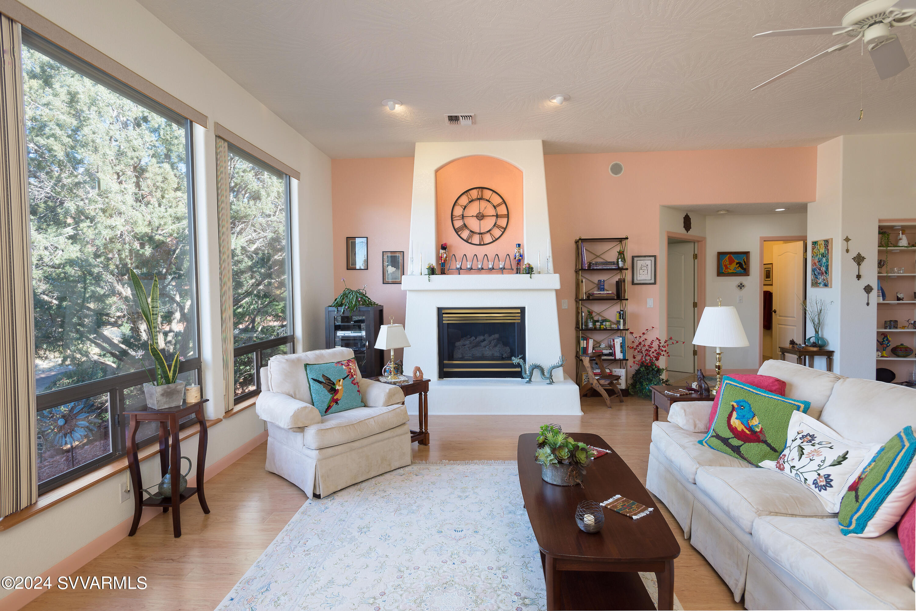 130 Indian Cliffs Rd