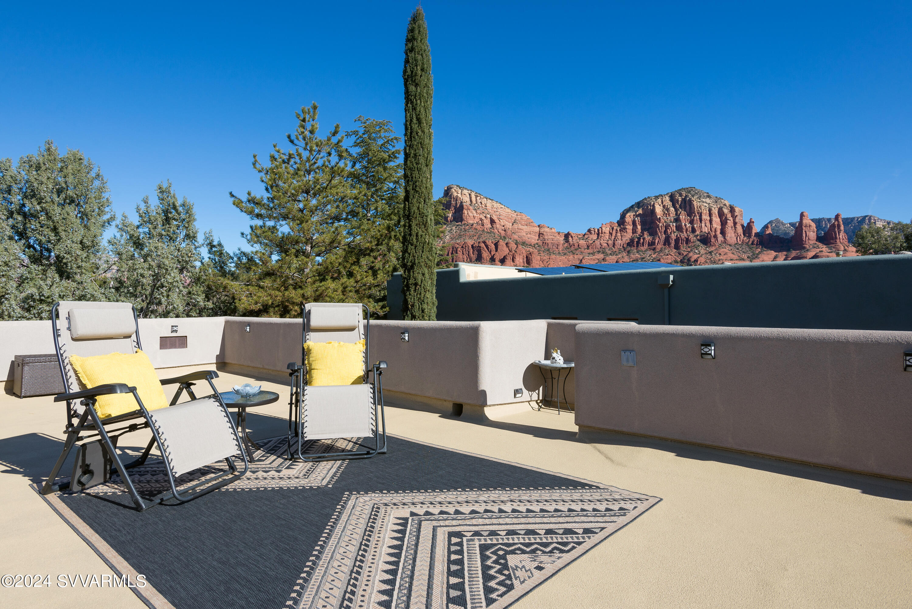 130 Indian Cliffs Rd