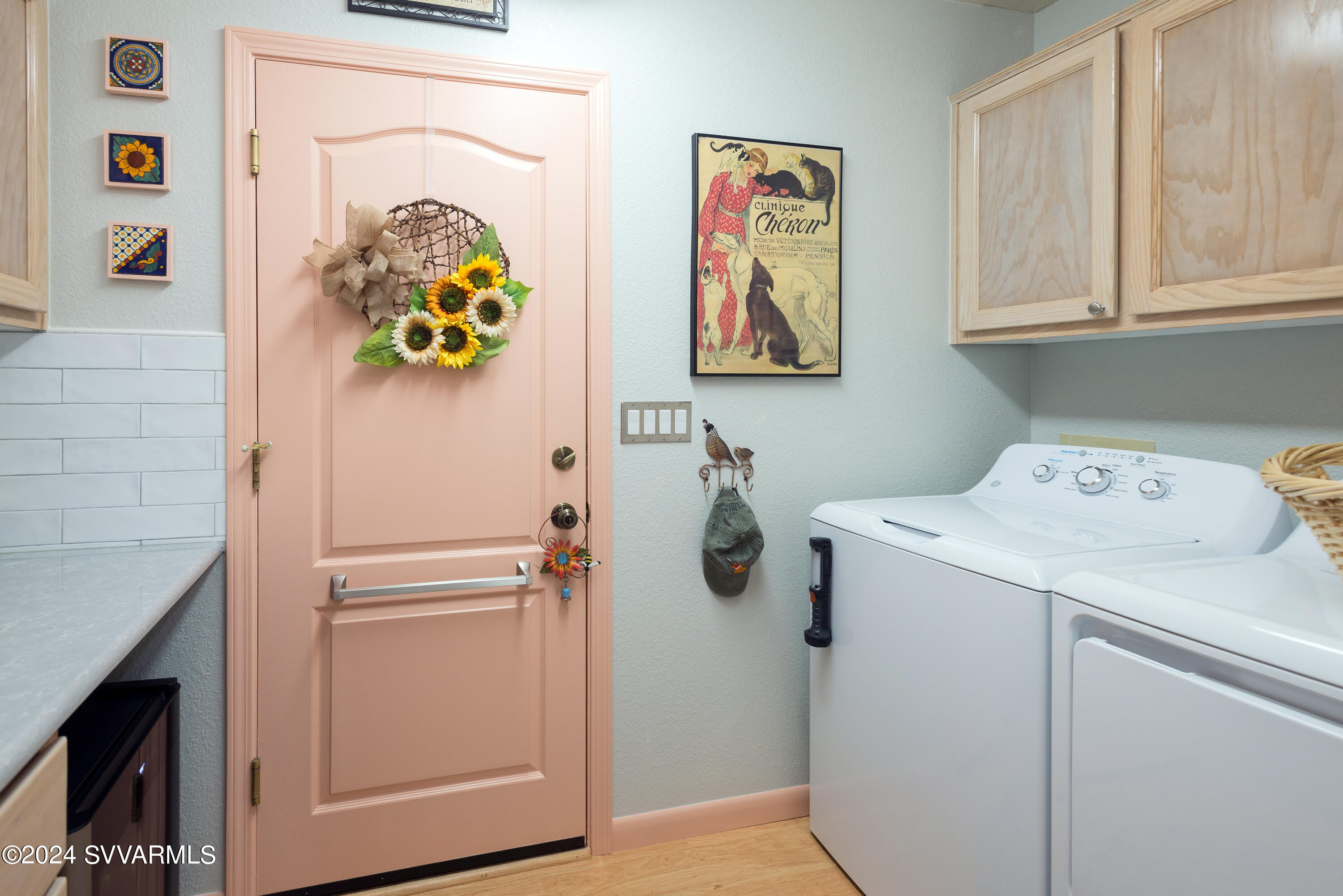 130 Indian Cliffs Rd