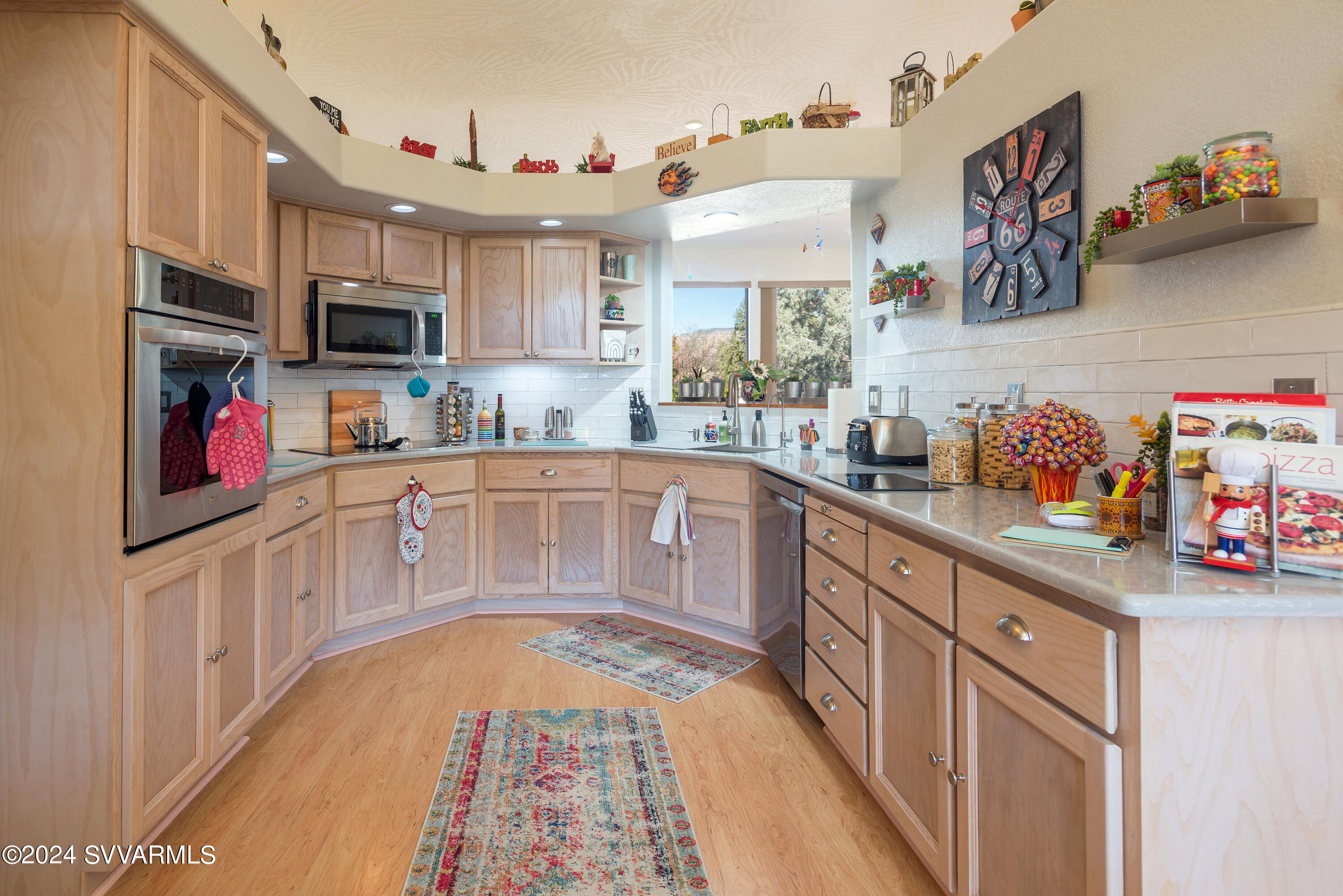 130 Indian Cliffs Rd