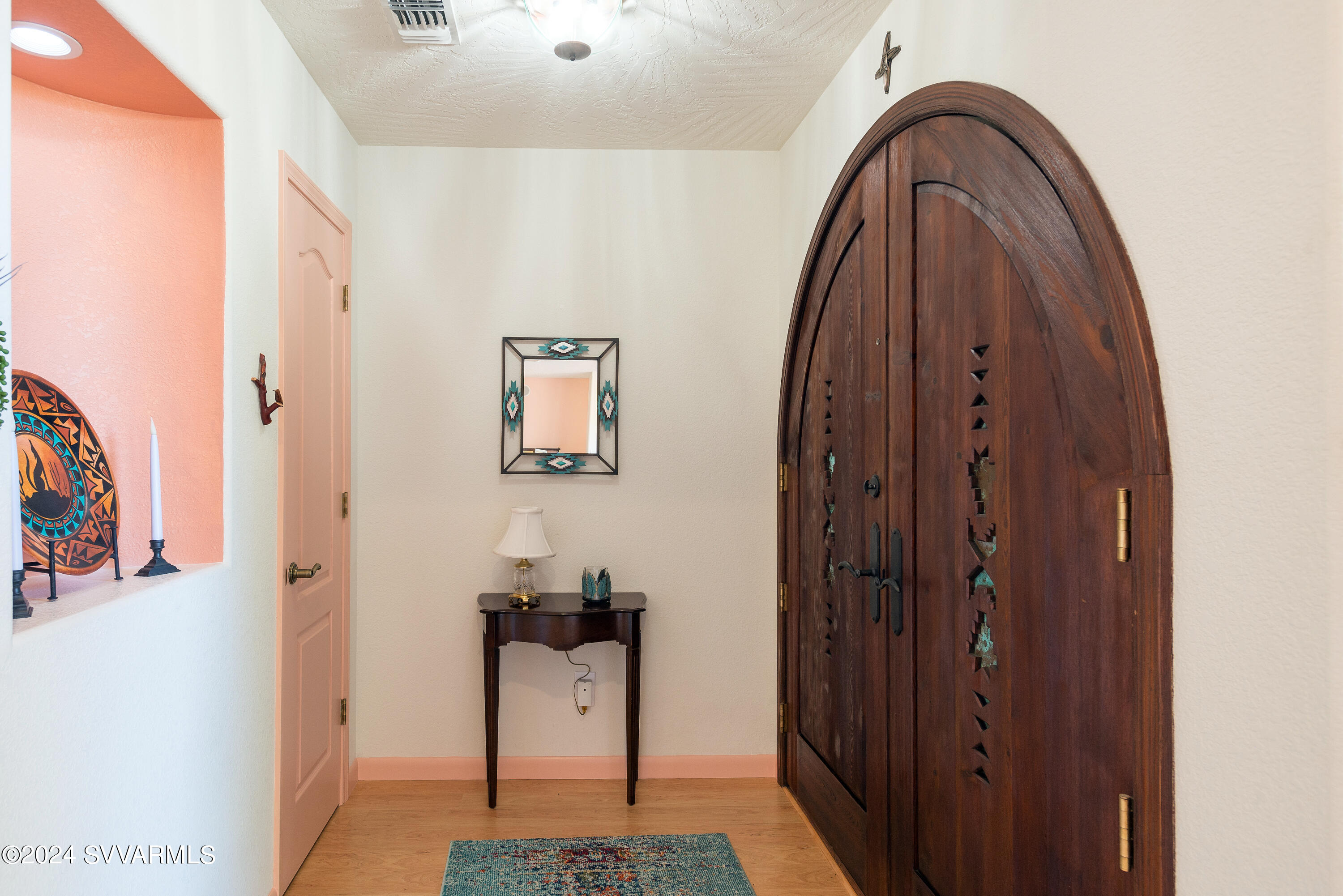 130 Indian Cliffs Rd