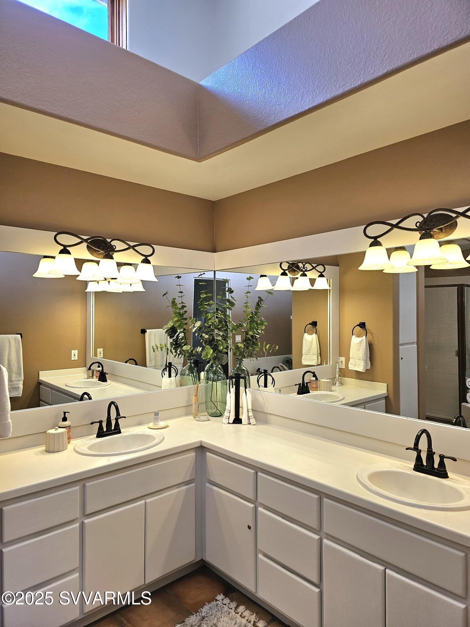 320 Lookout Drive, 92