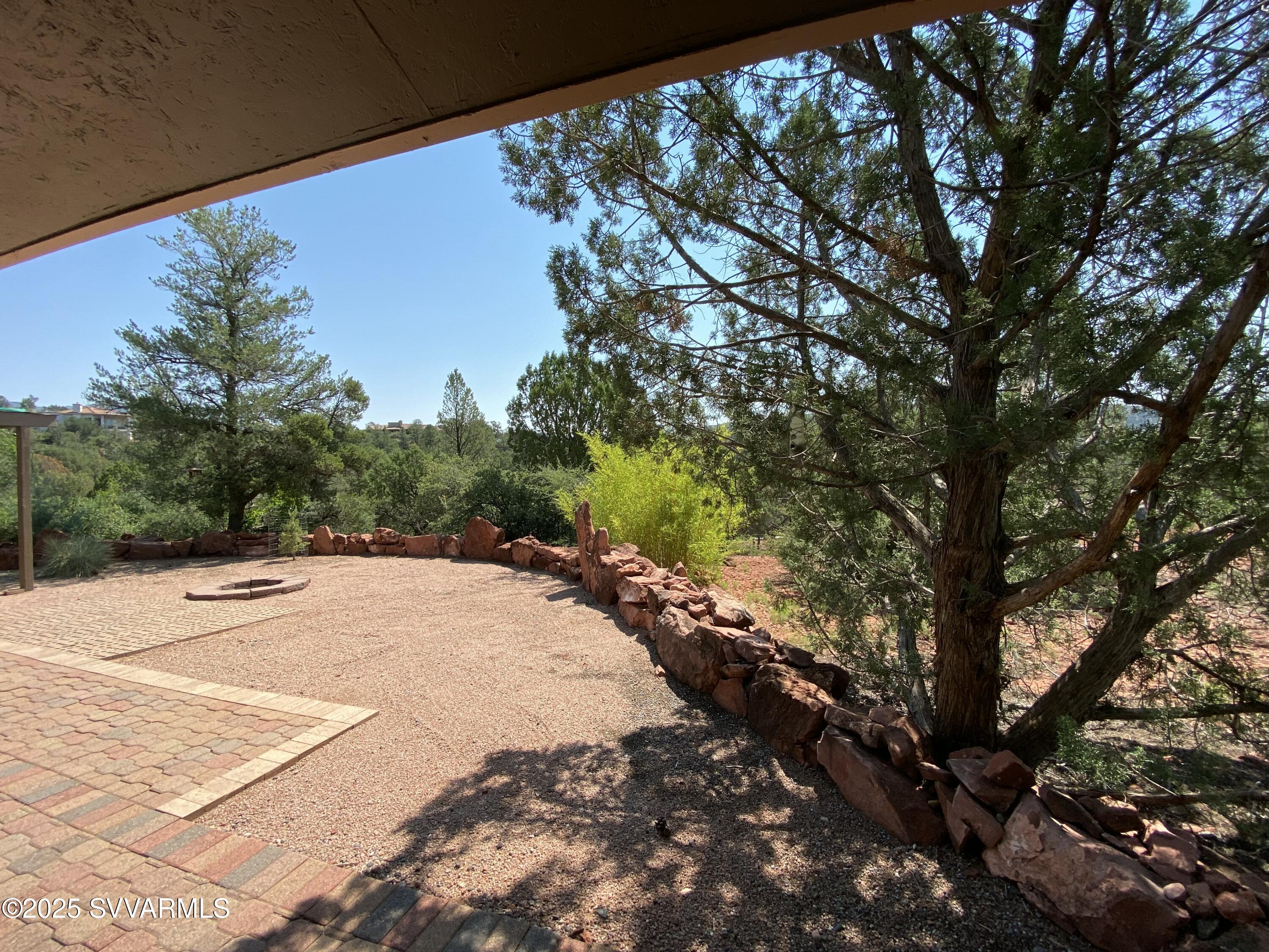 550 El Camino Rd