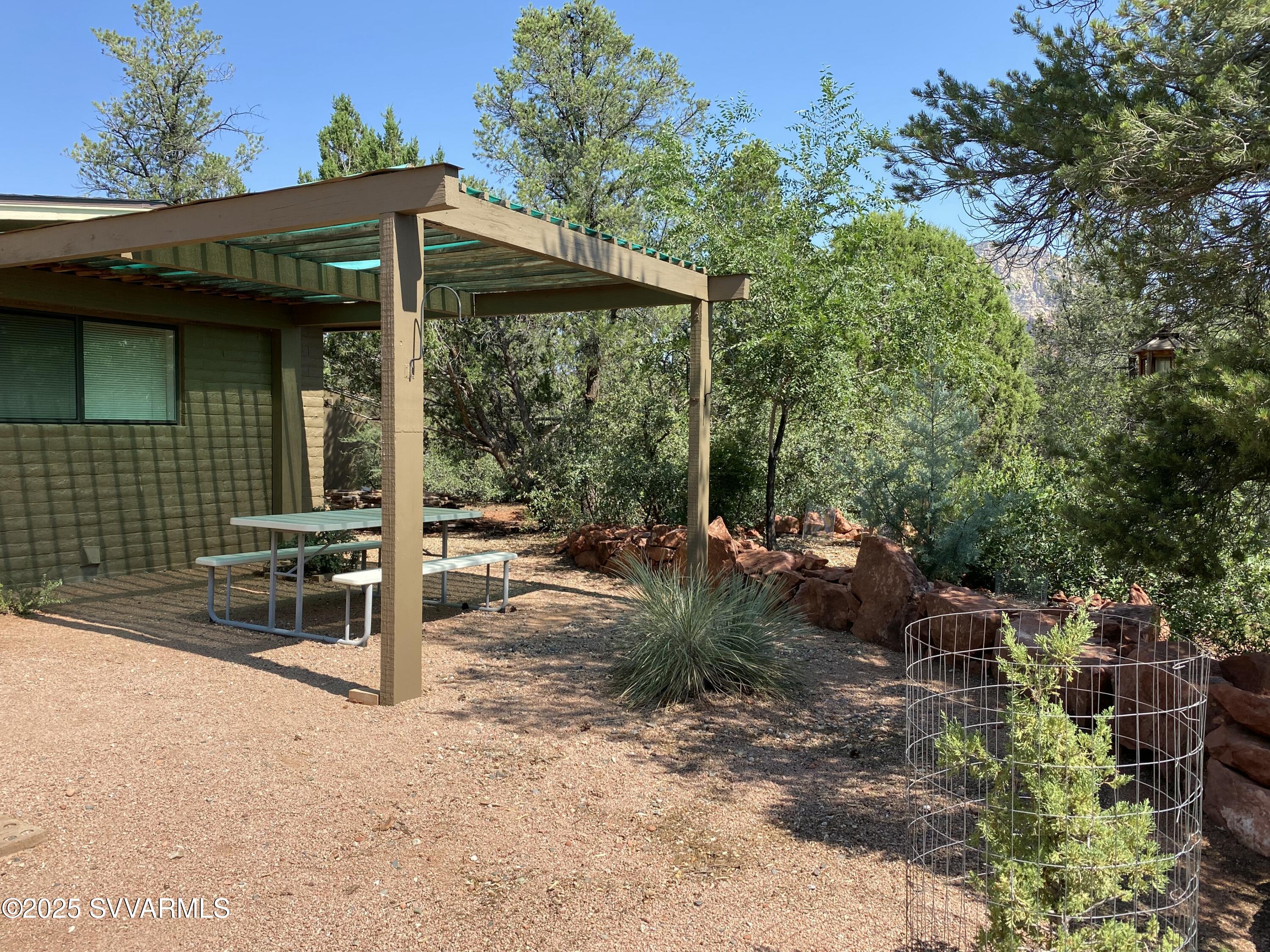 550 El Camino Rd