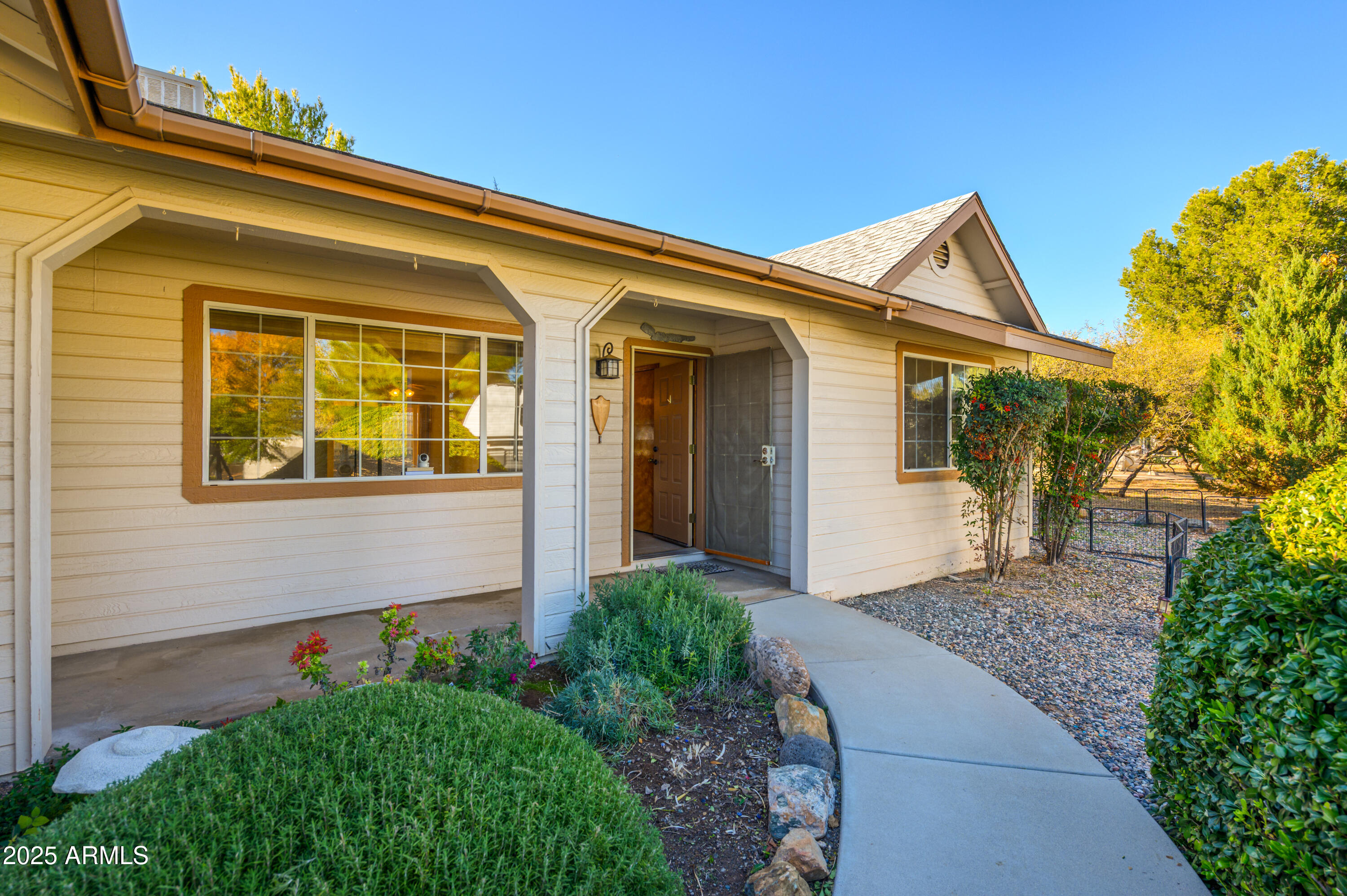 1102 S IRONWOOD Circle