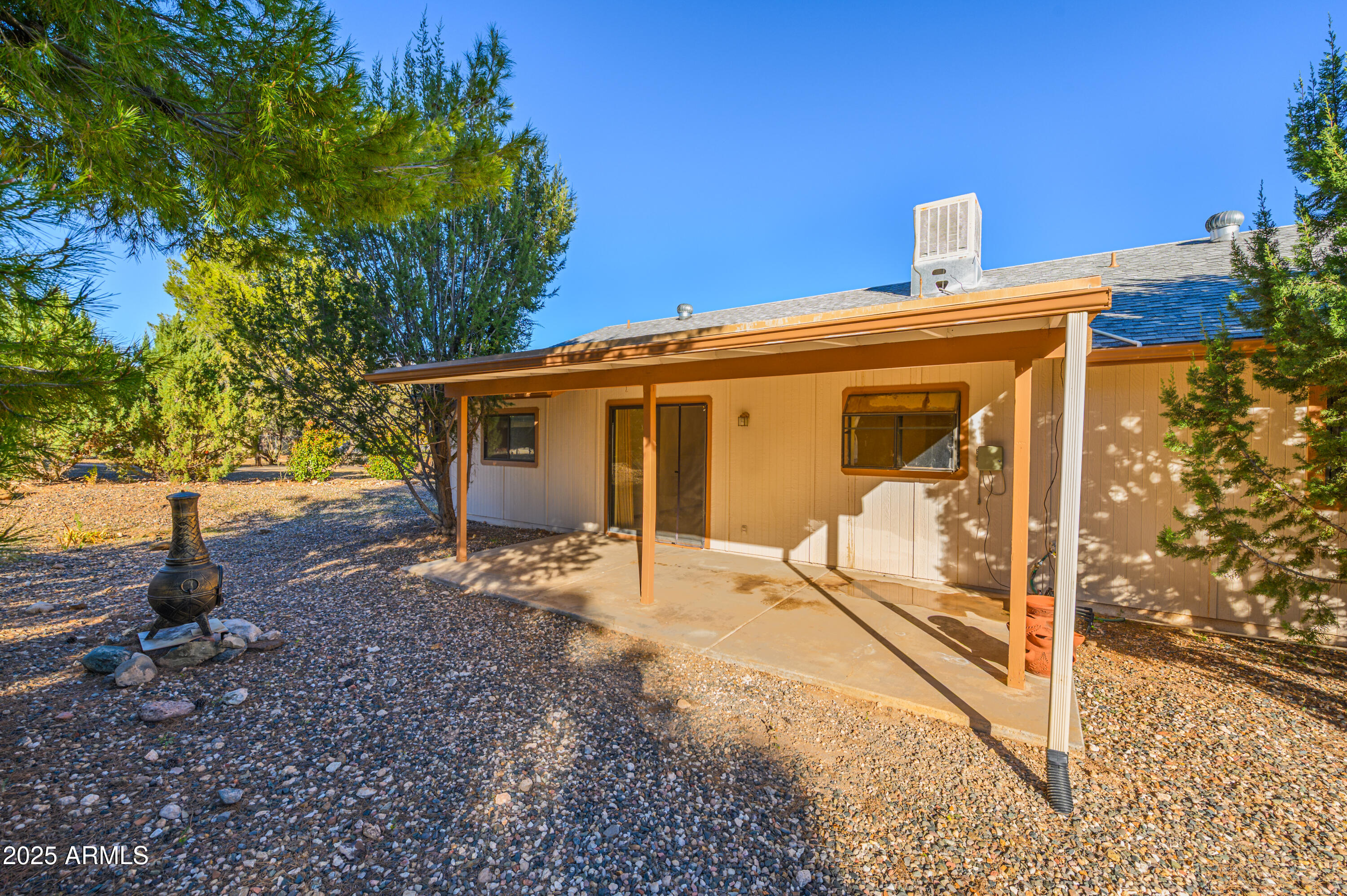 1102 S IRONWOOD Circle