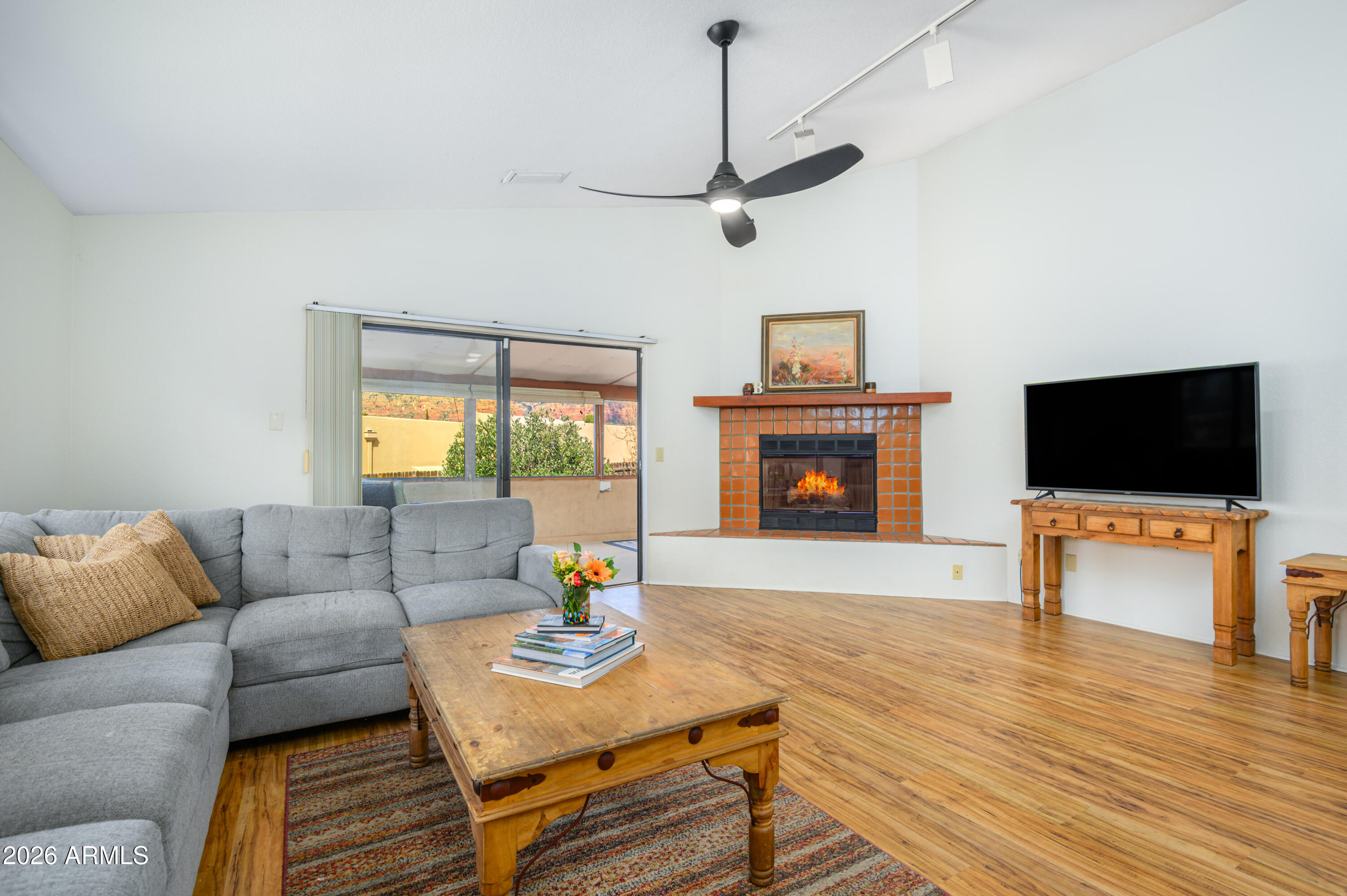 280 SADDLEROCK Circle