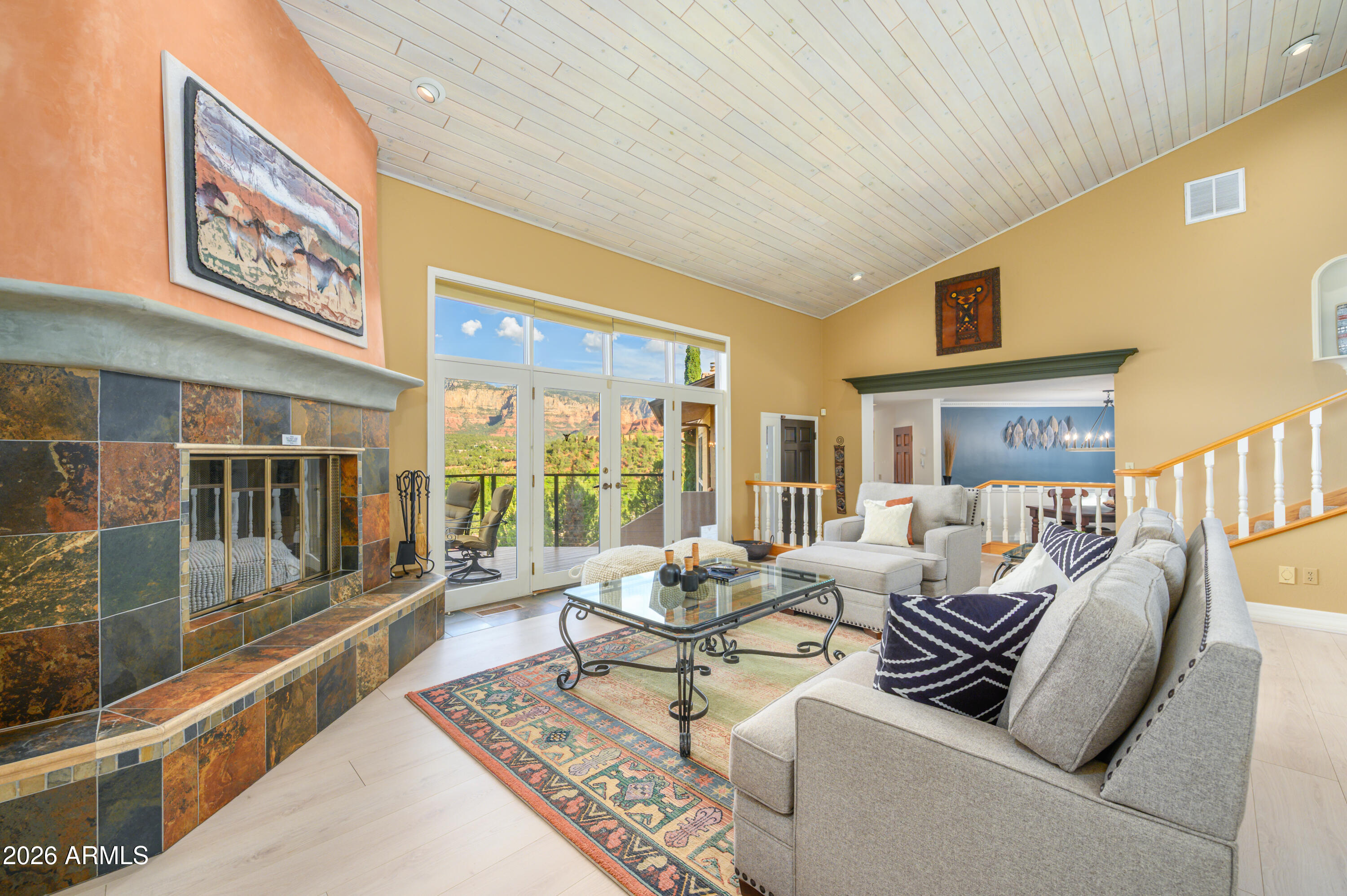 303 OAK Ridge Lane