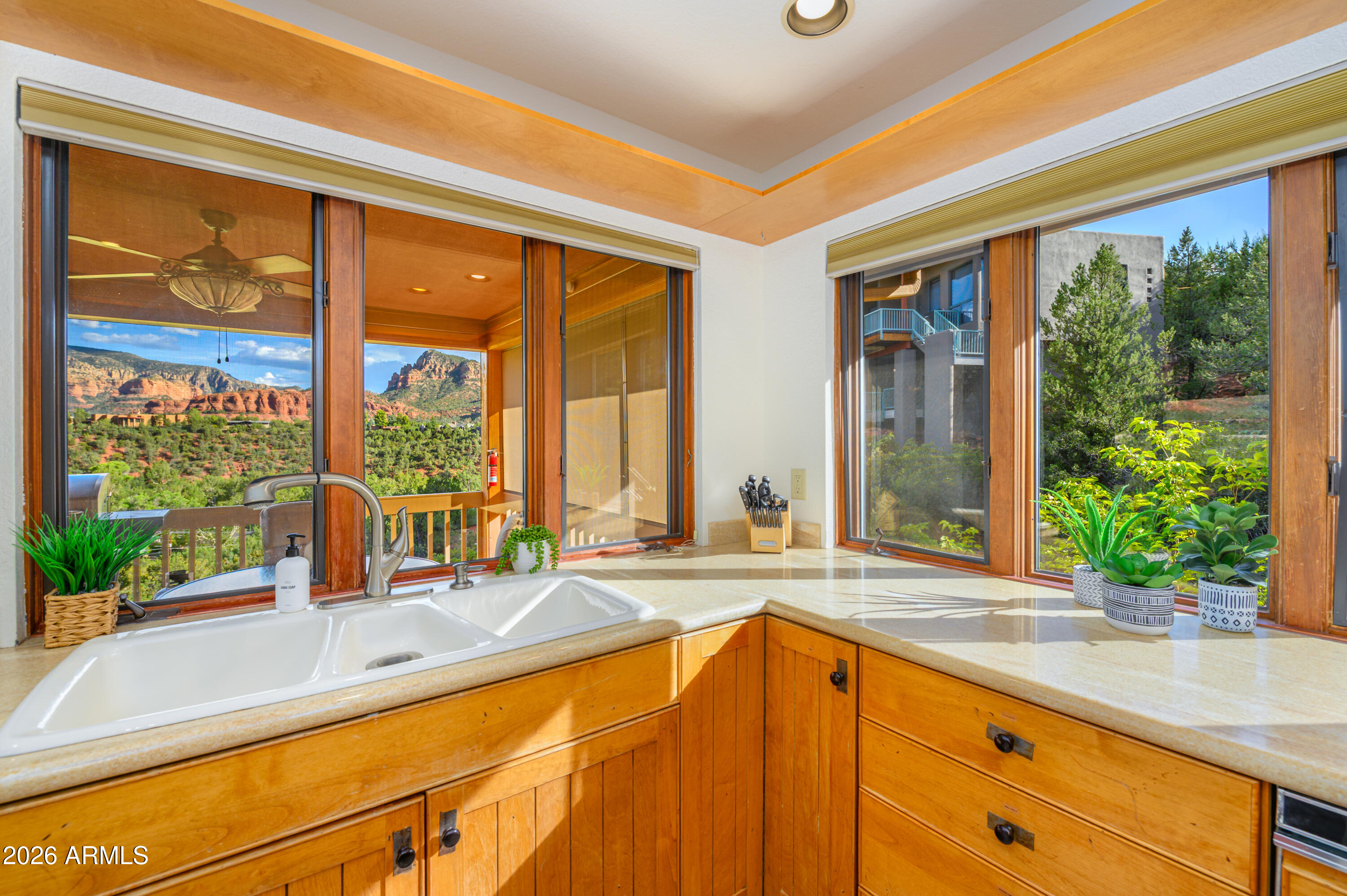 303 OAK Ridge Lane