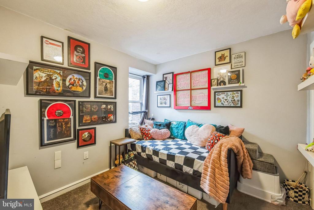 65 Amboy Ave