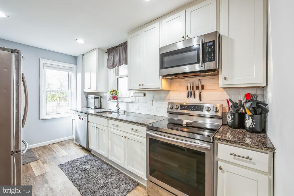 65 Amboy Ave