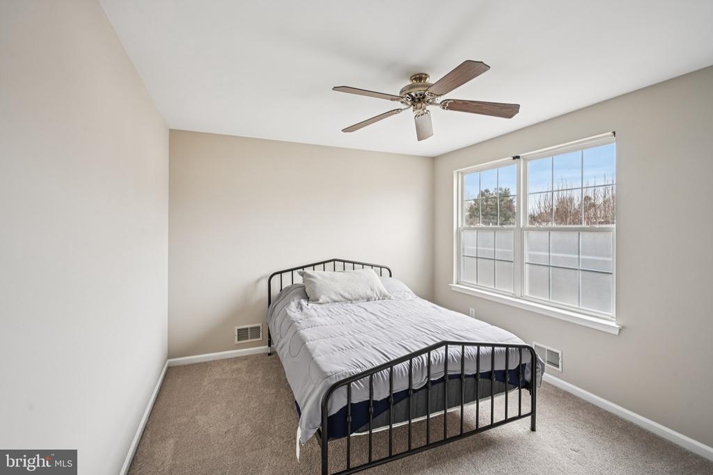 4 CHEYENNE COURT