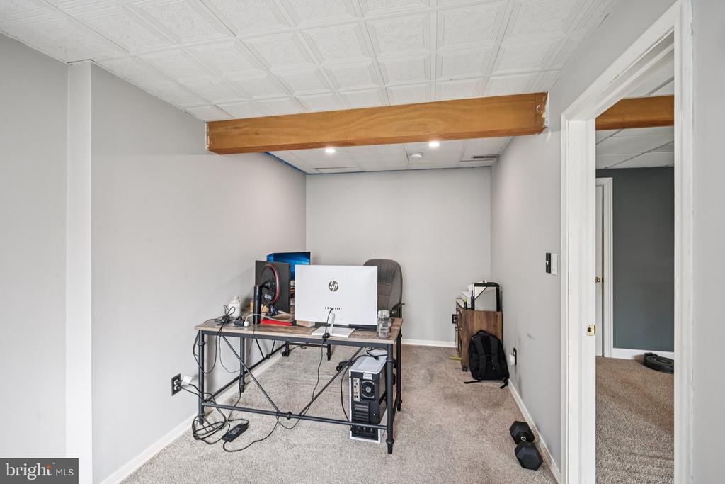 4 CHEYENNE COURT