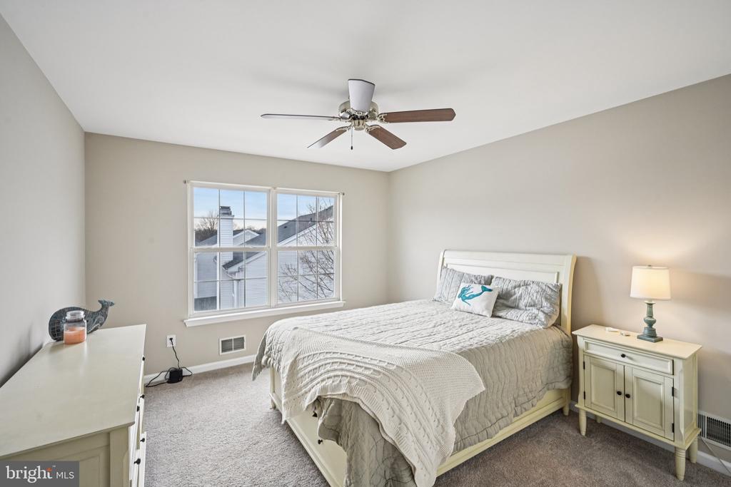 4 CHEYENNE COURT