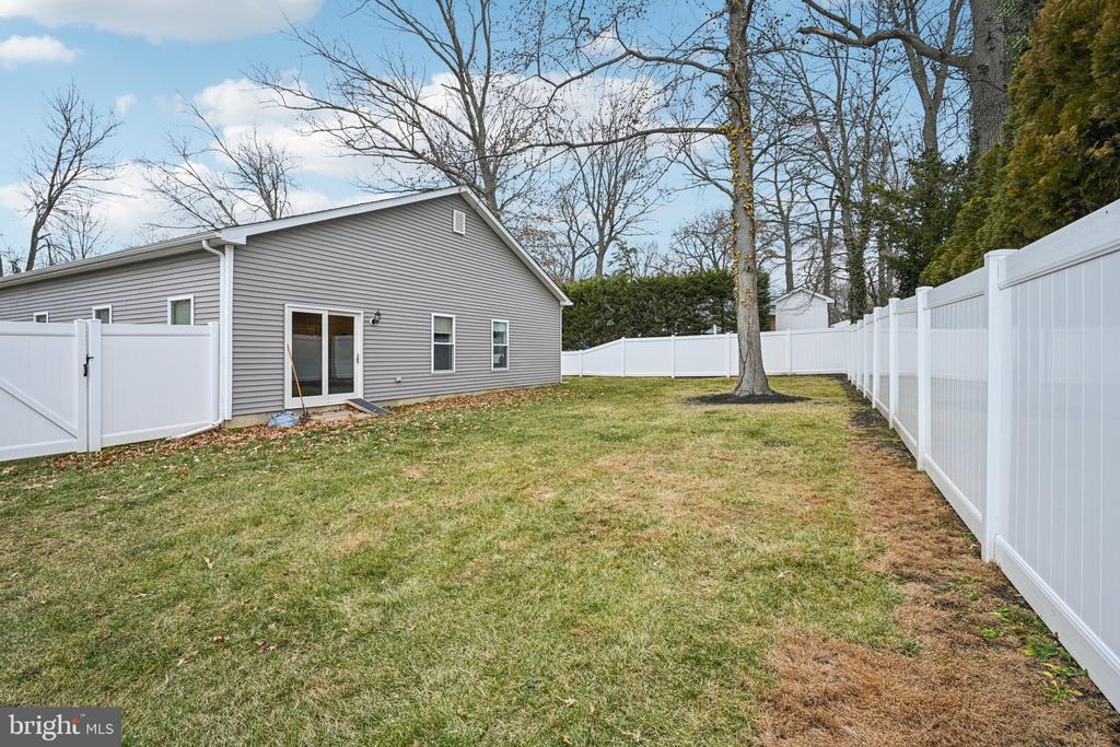 1405 BOUDINOT AVENUE