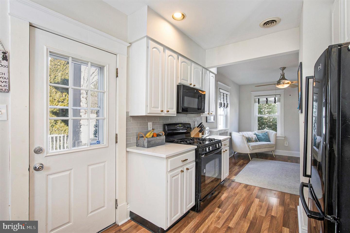 33 E Vassar Rd