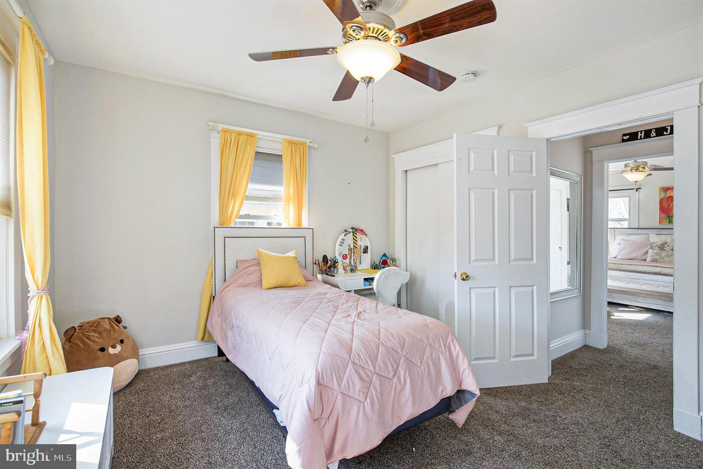 33 E Vassar Rd