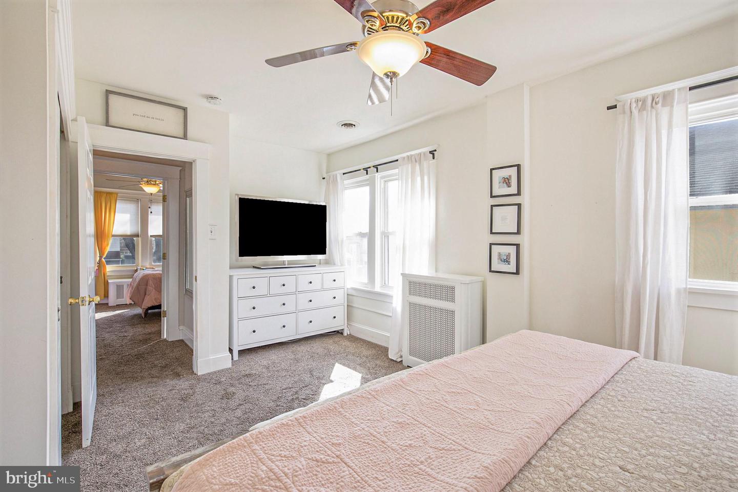 33 E Vassar Rd